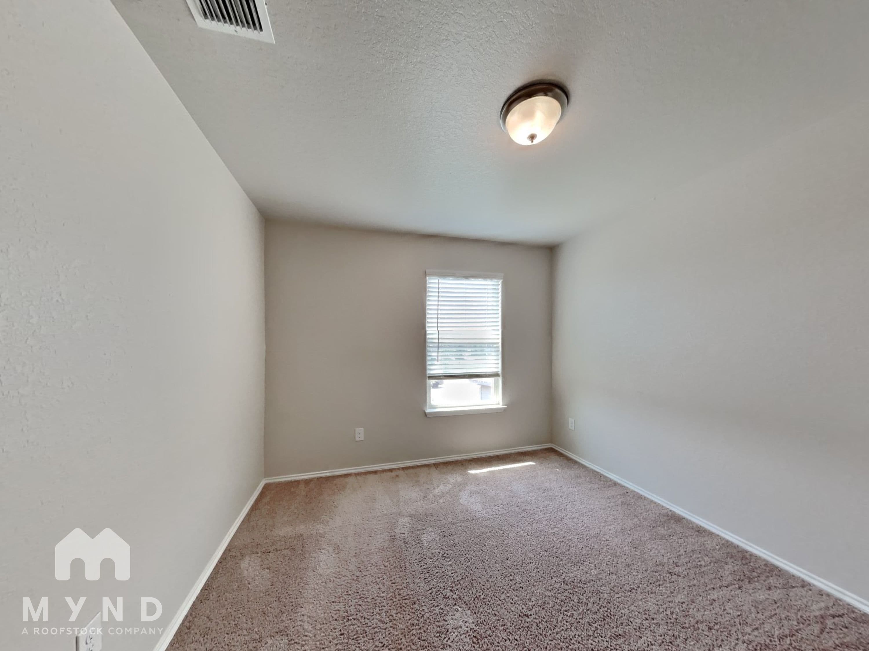 MYND — 4 Bedroom(s) and 2.5 Bathroom(s) - Photo 21
