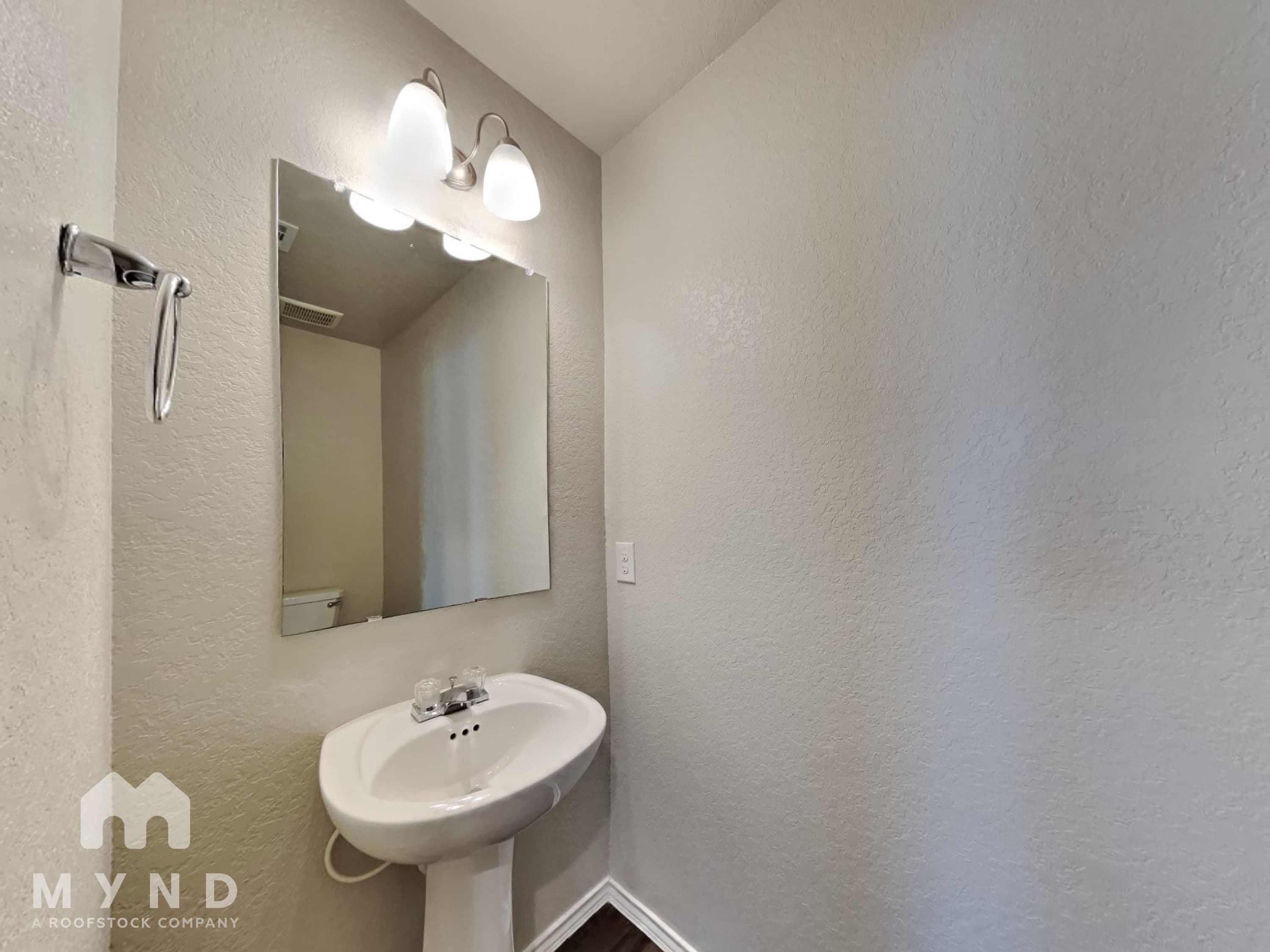 MYND — 4 Bedroom(s) and 2.5 Bathroom(s) - Photo 25