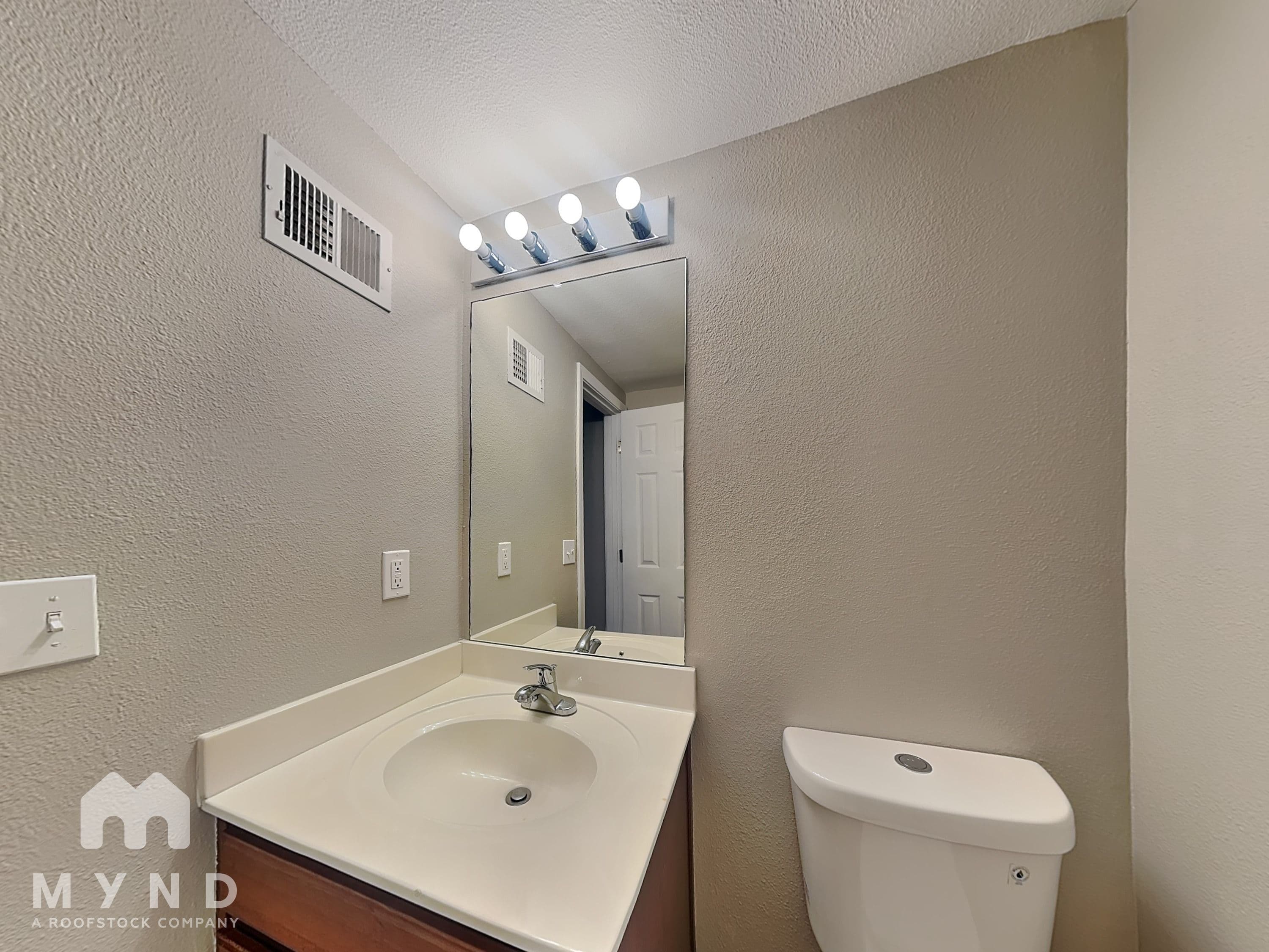 MYND — 3 Bedroom(s) and 2.5 Bathroom(s) - Photo 17