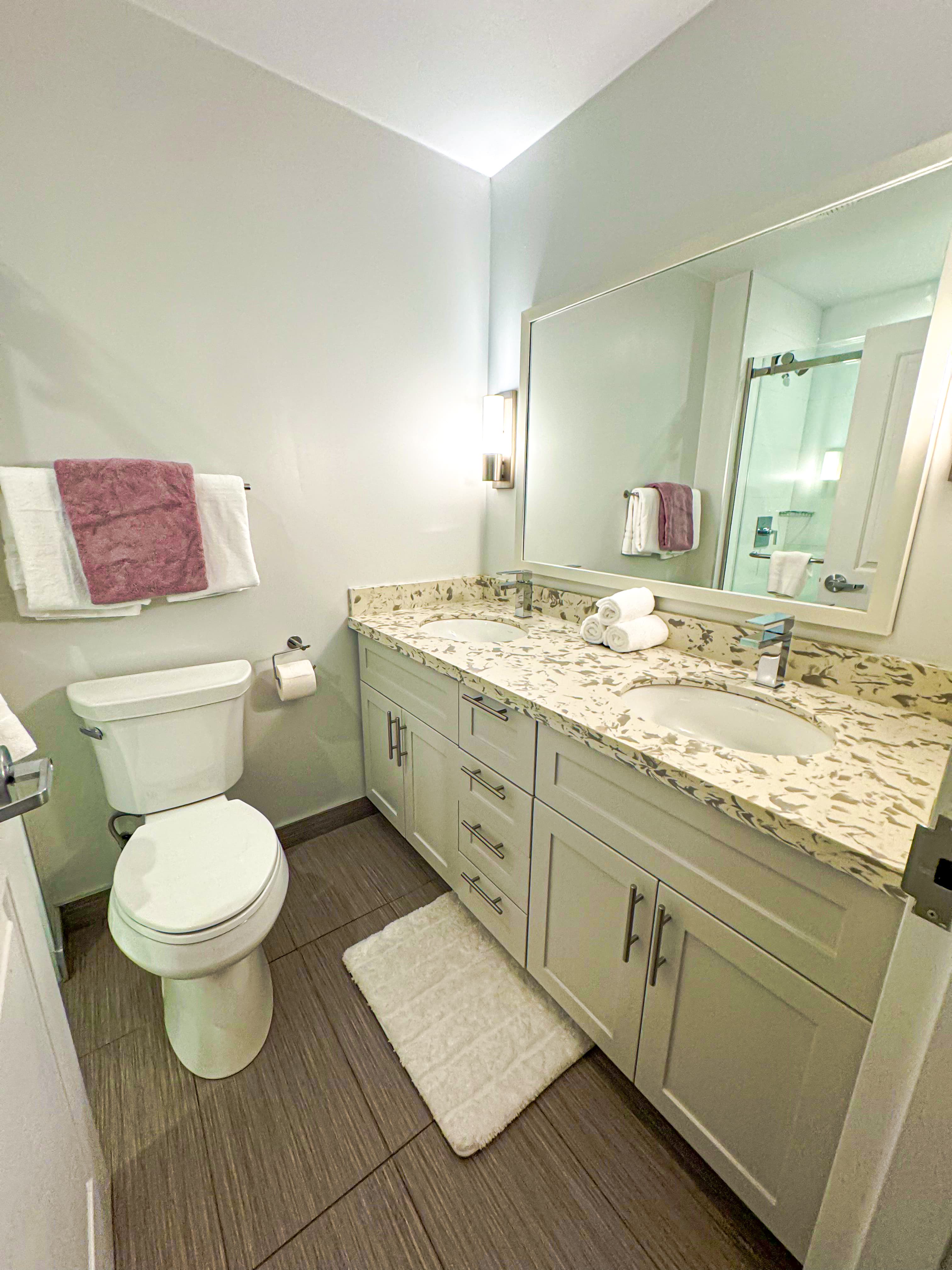 Bayview Group — 1116 - Photo 10