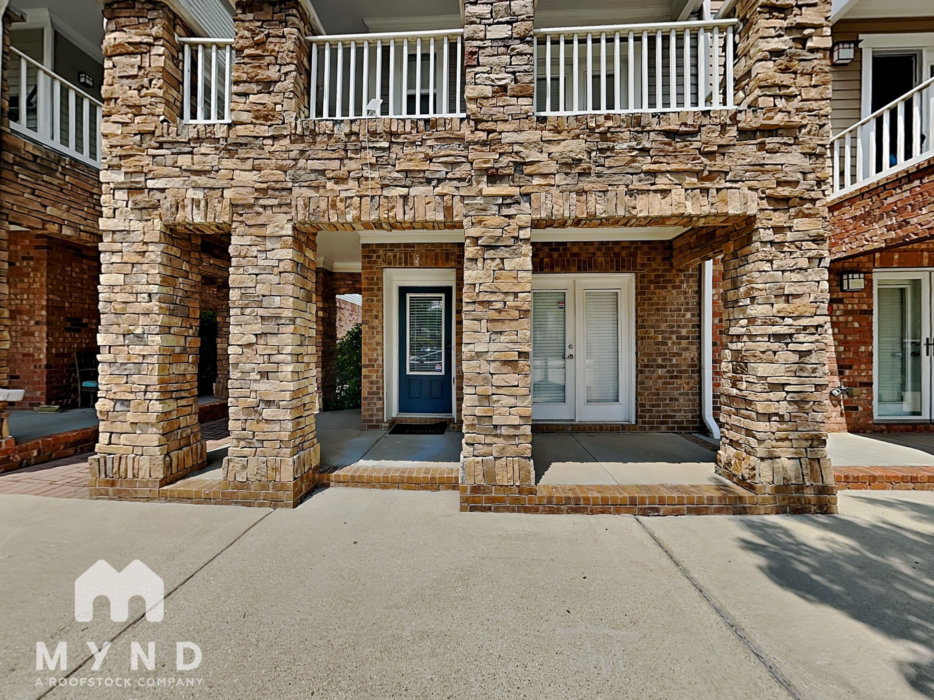 MYND — 3 Bedroom(s) and 3.5 Bathroom(s)