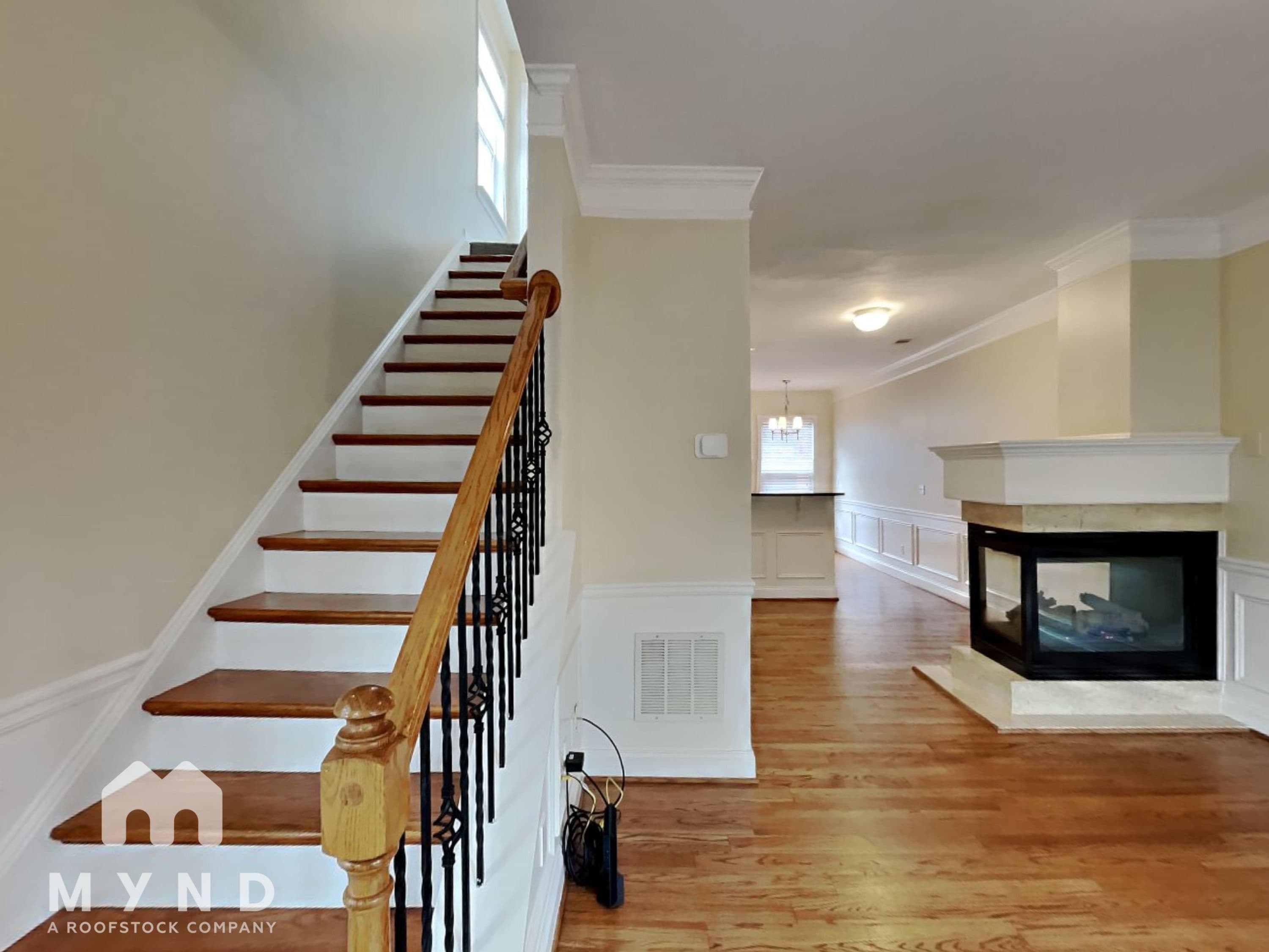 MYND — 3 Bedroom(s) and 3.5 Bathroom(s) - Photo 3