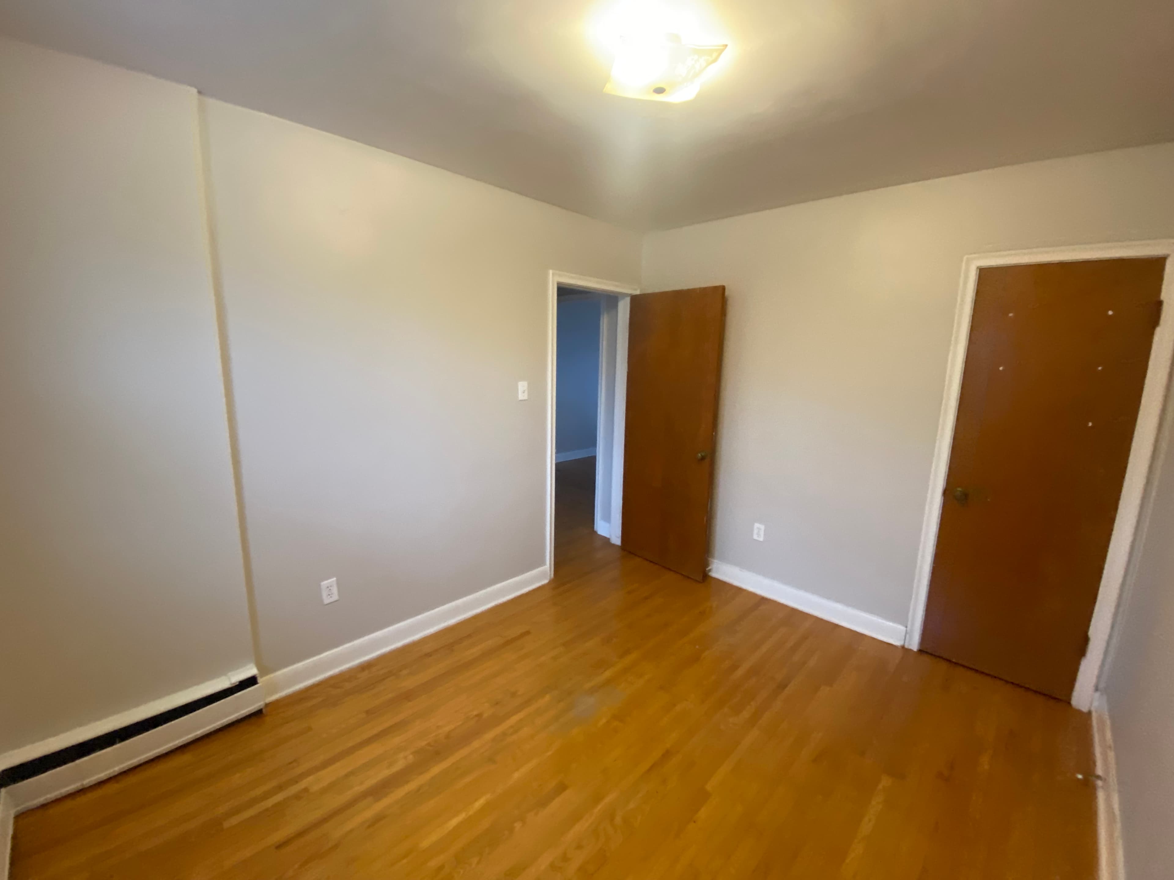 Axon Property Management — 5 - Photo 4