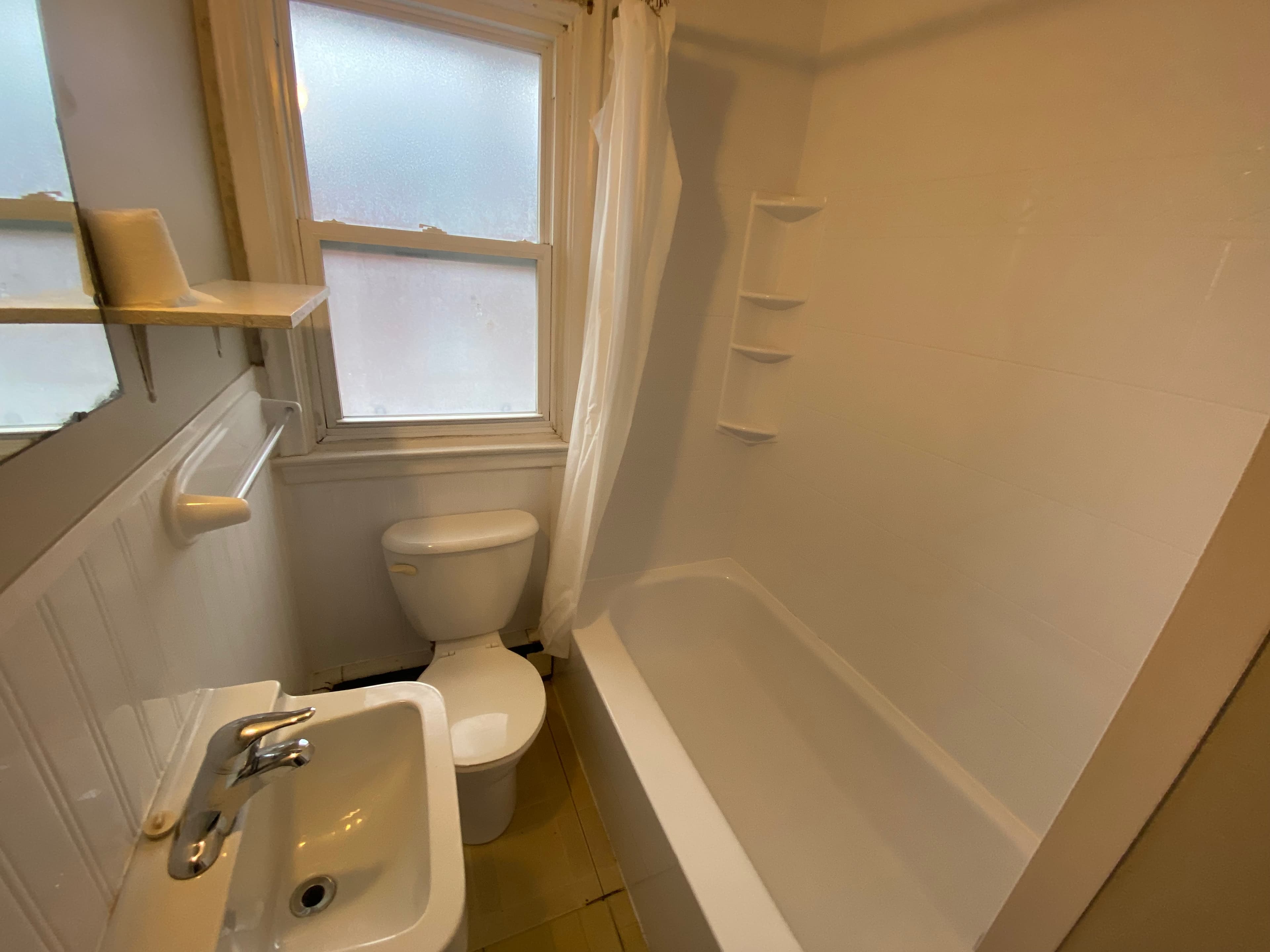 Axon Property Management — 5 - Photo 6