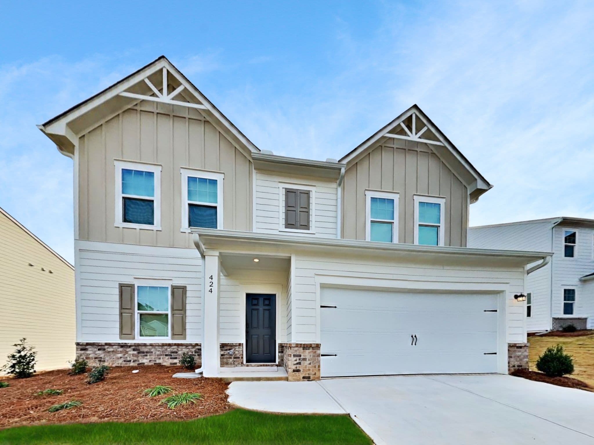 MYND — 4 Bedroom(s) and 2.5 Bathroom(s) - Photo 1