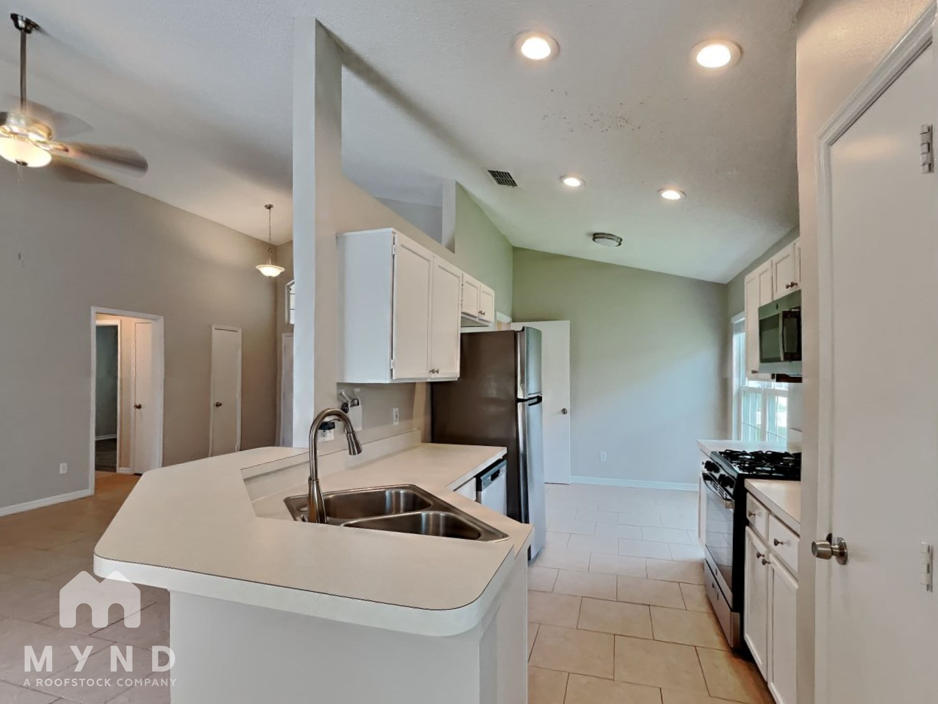 MYND — 3 Bedroom(s) and 2 Bathroom(s) - Photo 3