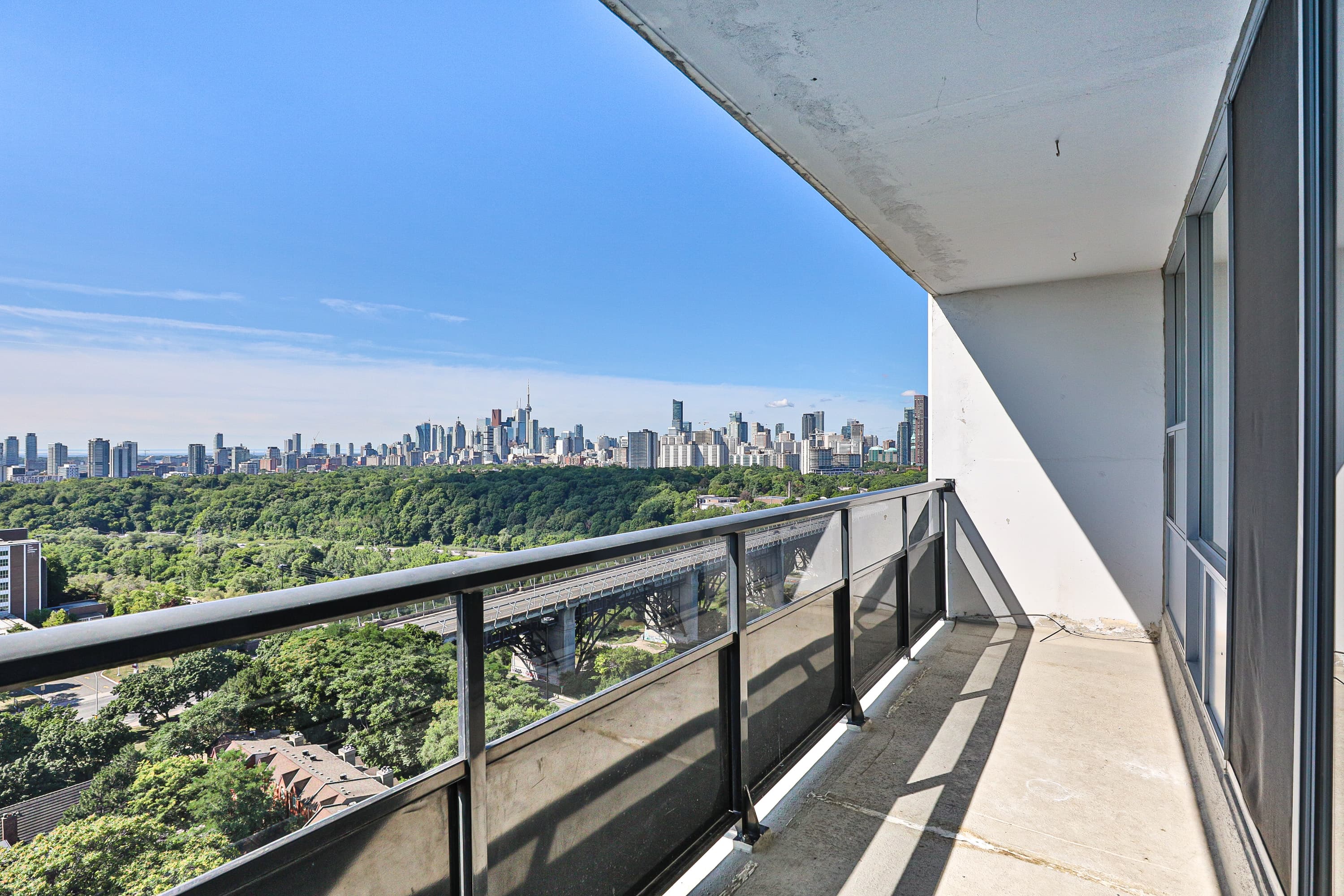 Westdale Properties — JR-1 Bed - Photo 29
