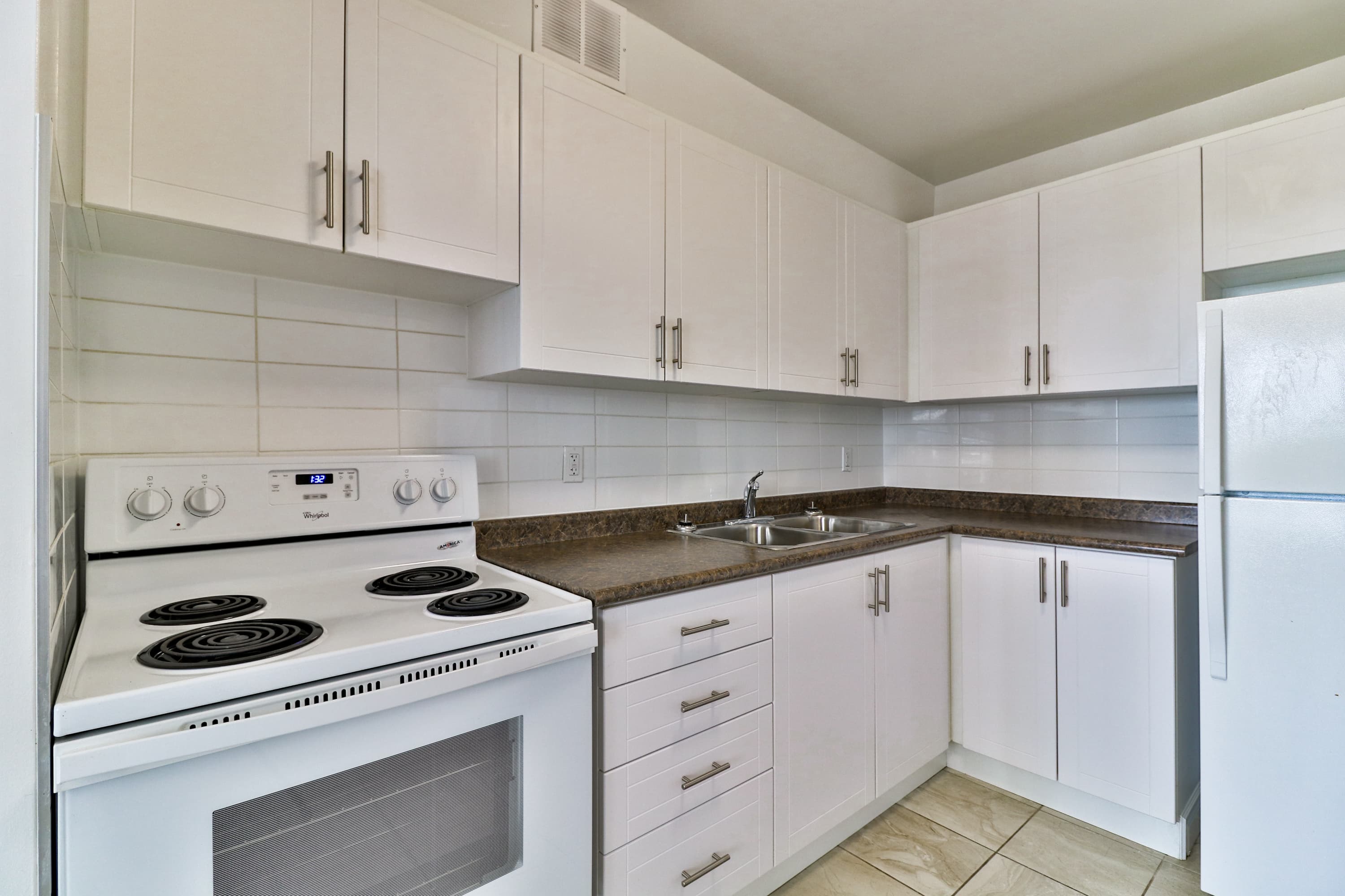 Westdale Properties — JR-1 Bed - Photo 40