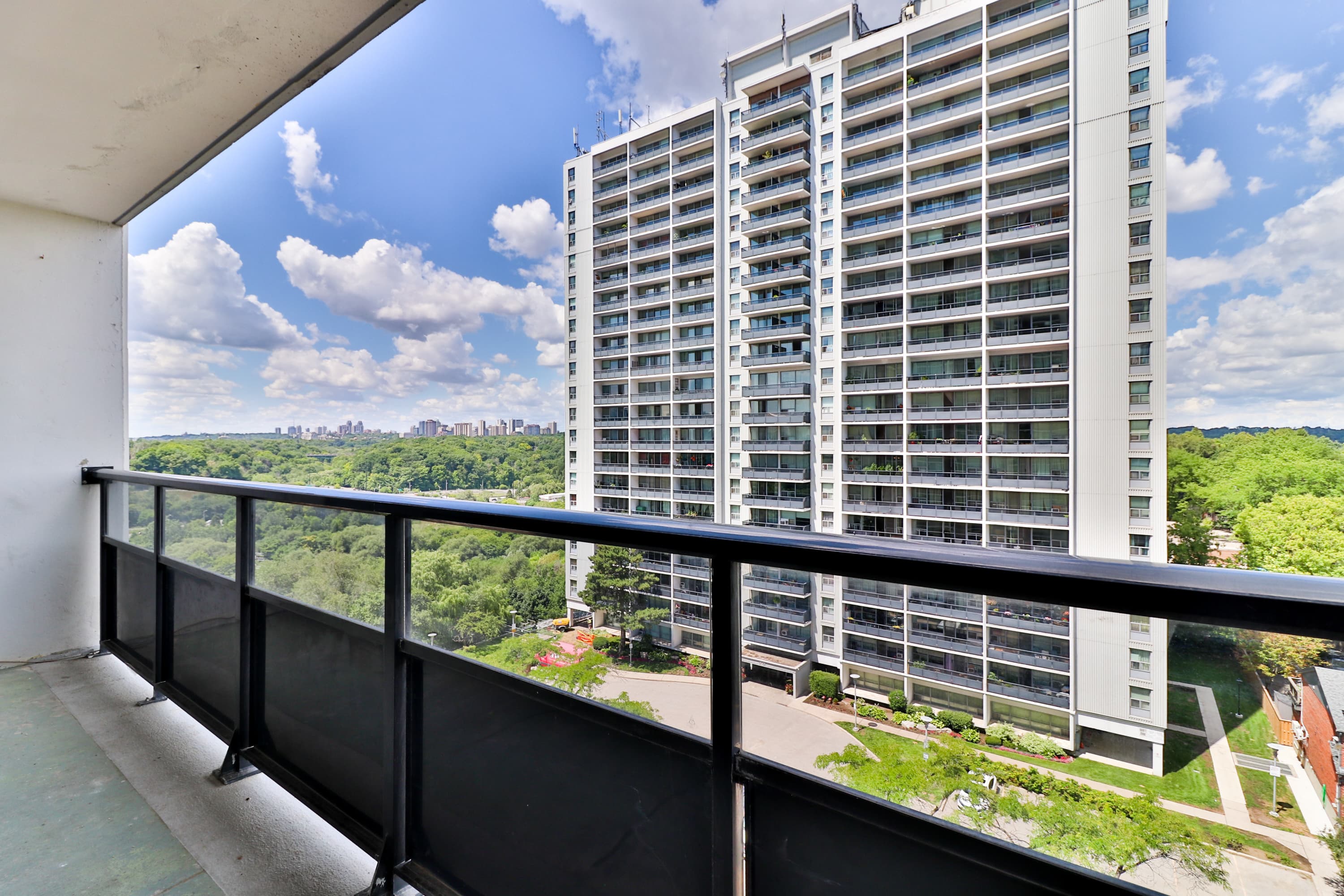 Westdale Properties — JR-1 Bed - Photo 51