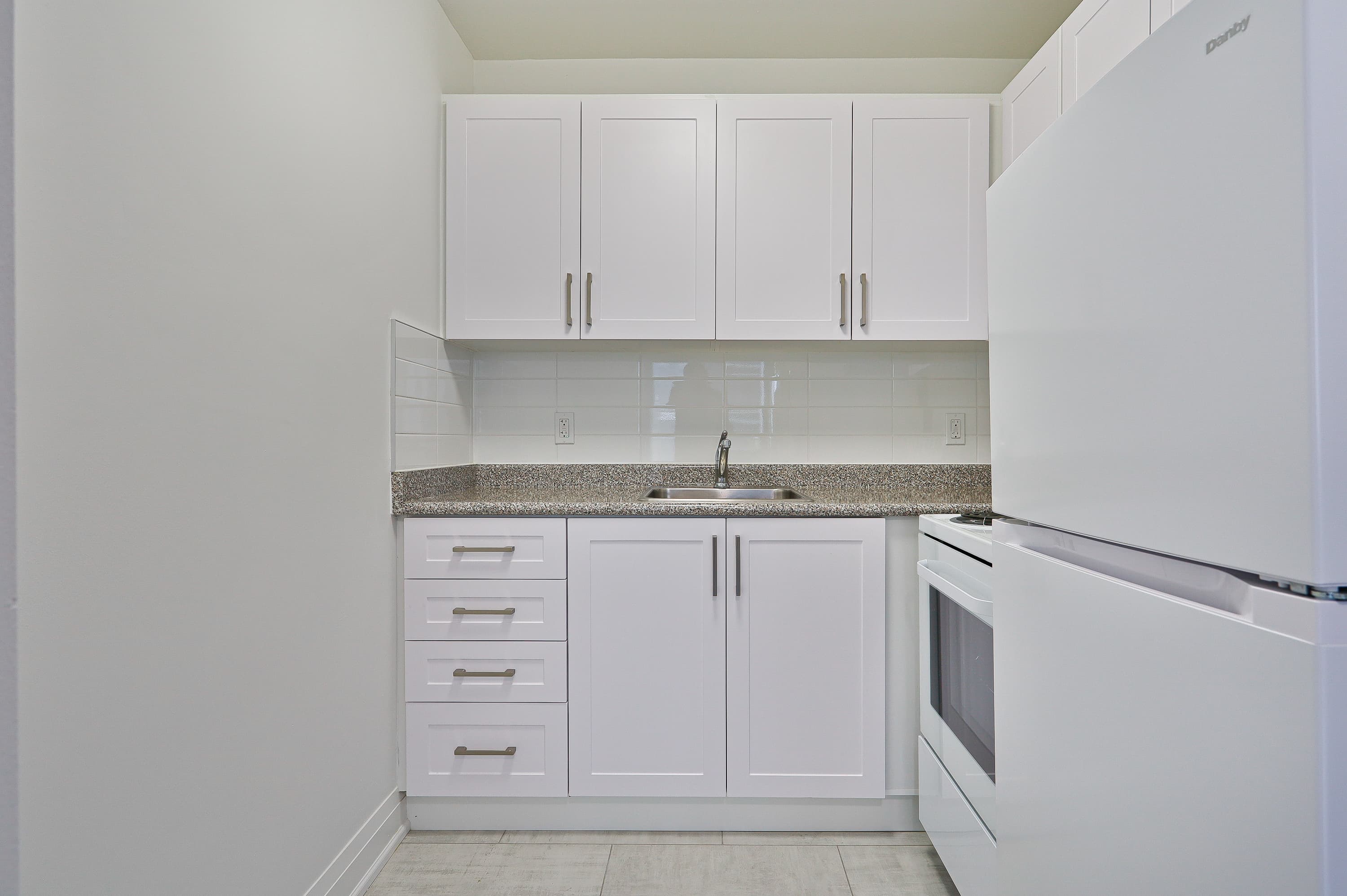 Westdale Properties — 1-Bed - Photo 9