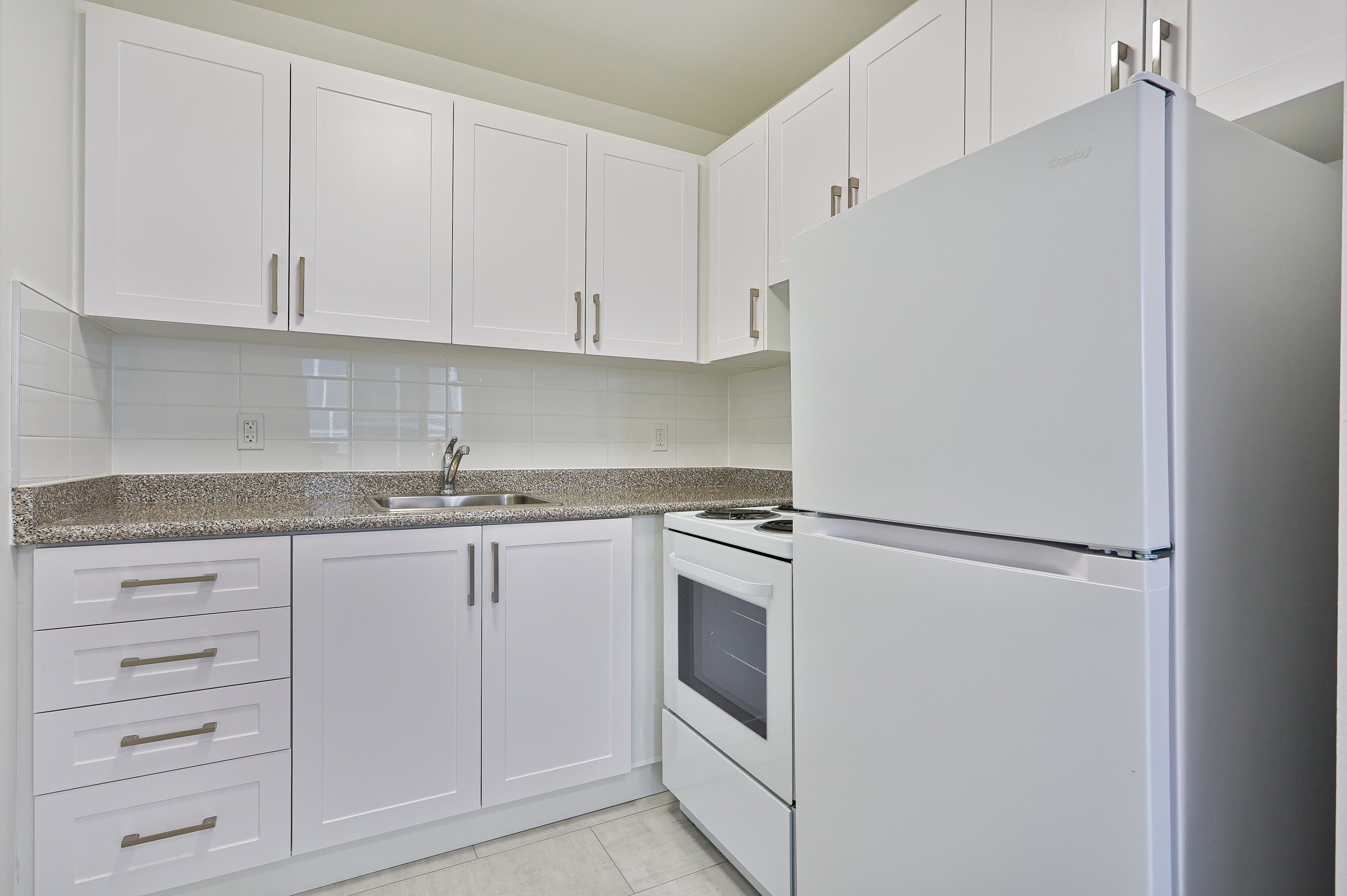 Westdale Properties — 1-Bed - Photo 10