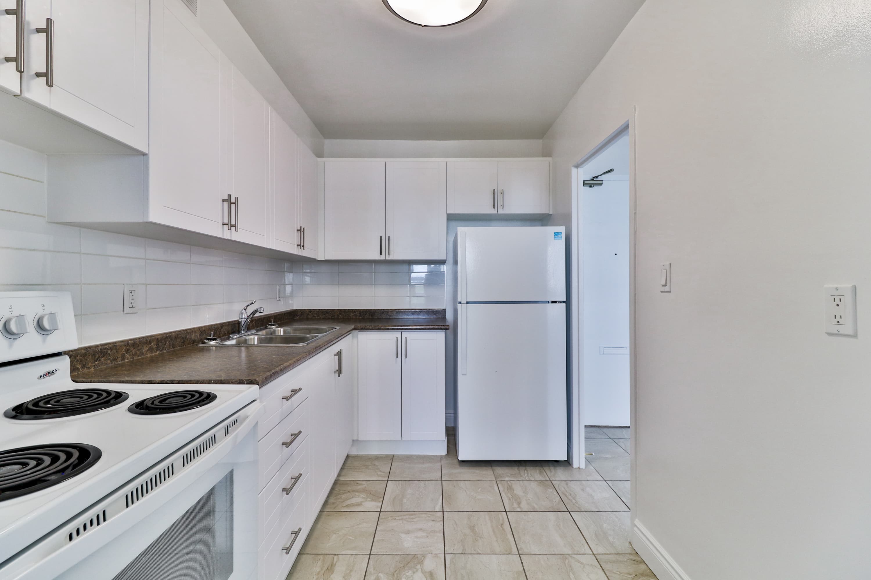 Westdale Properties — 1-Bed - Photo 31