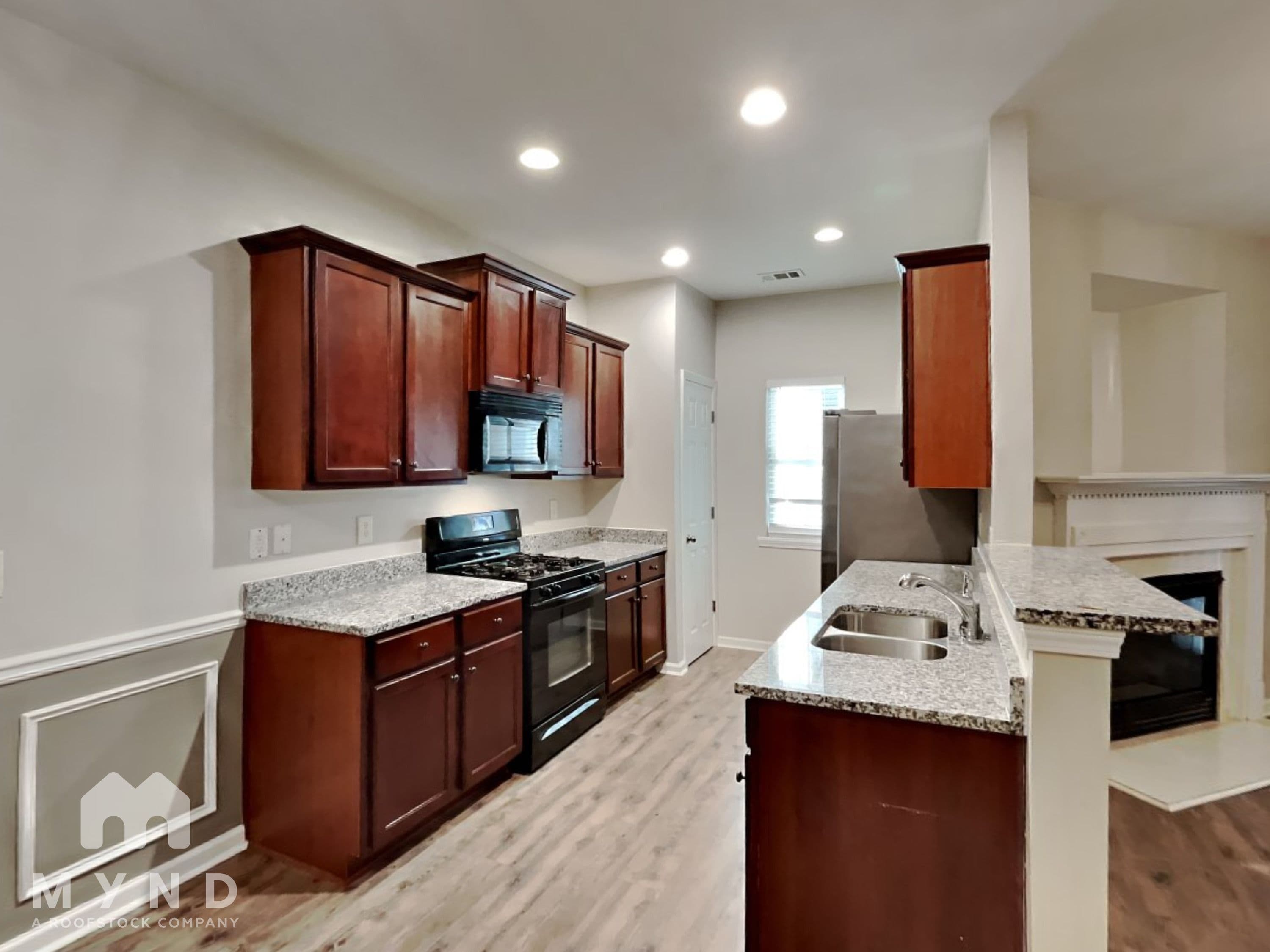 MYND — 3 Bedroom(s) and 2.5 Bathroom(s) - Photo 5