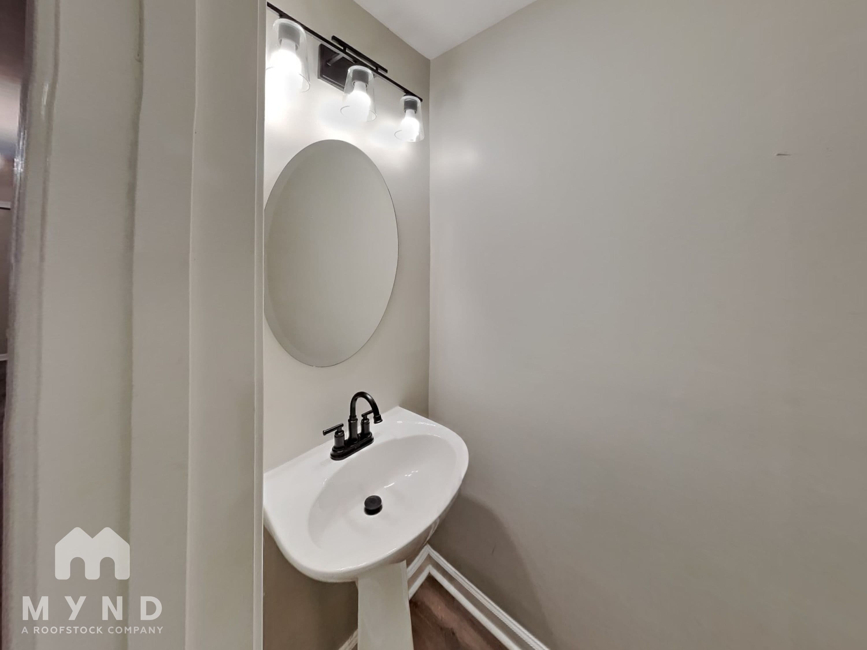 MYND — 3 Bedroom(s) and 2.5 Bathroom(s) - Photo 20
