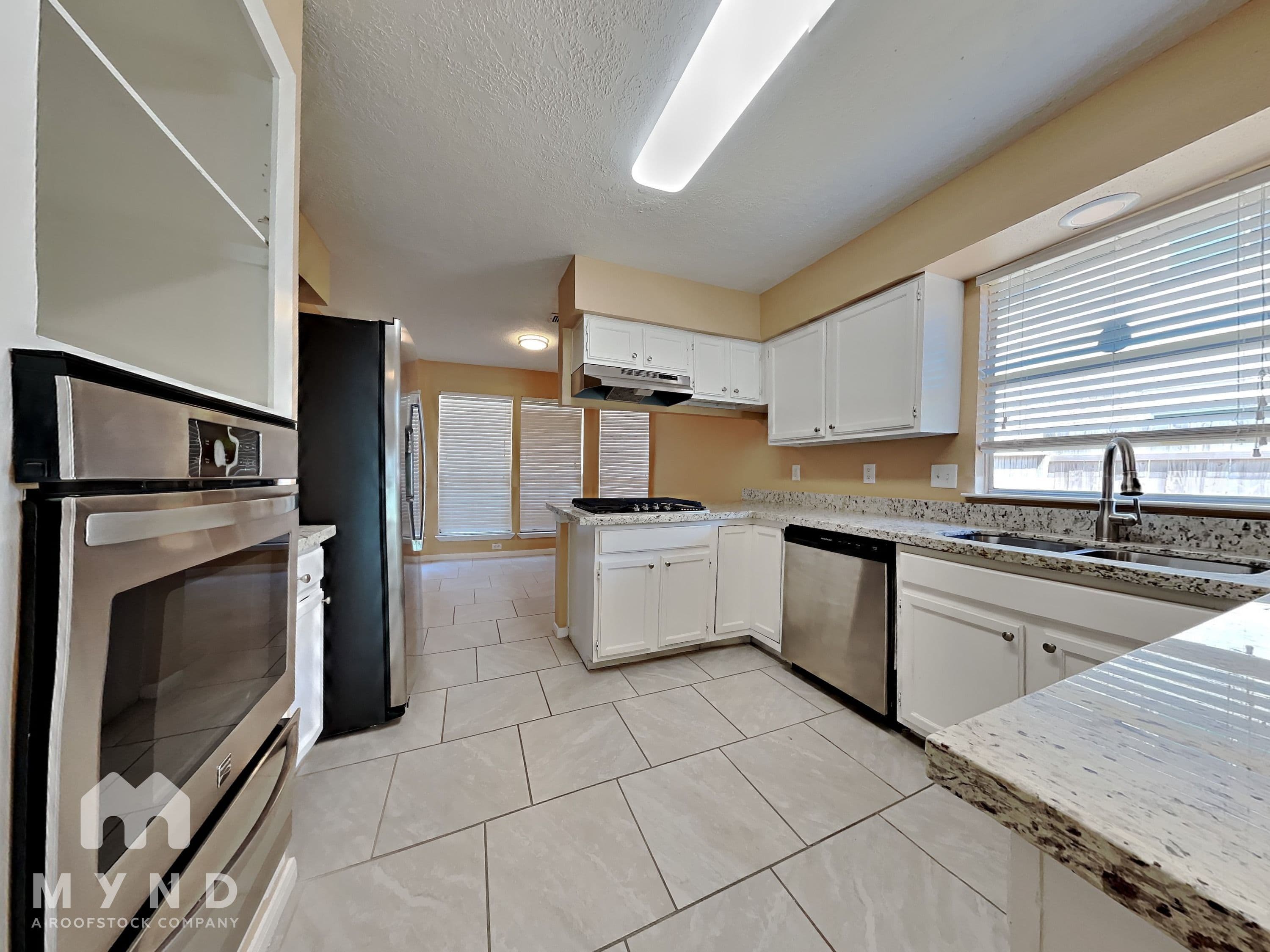 MYND — 3 Bedroom(s) and 2 Bathroom(s) - Photo 2