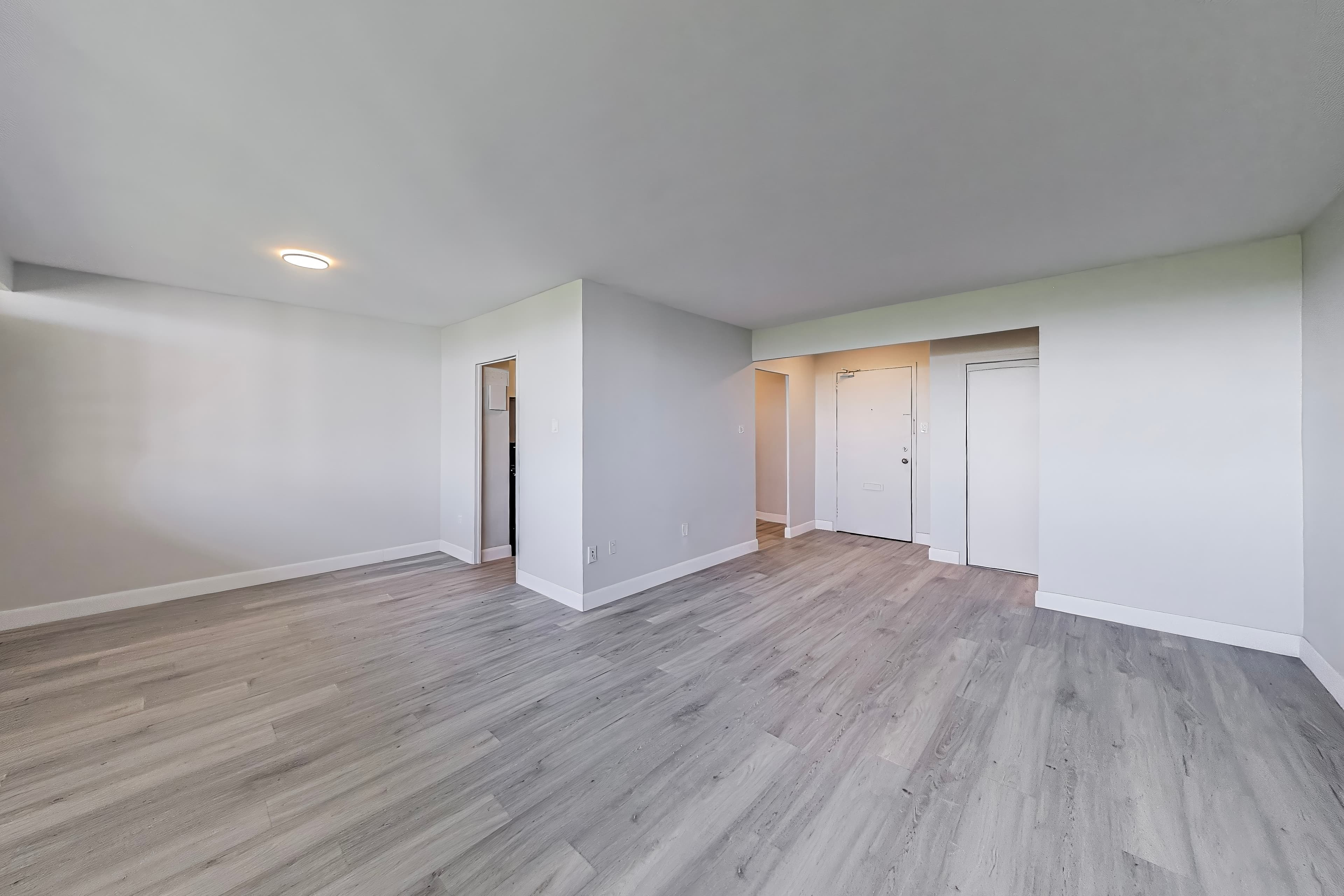 Centennial Tower - Photo 12