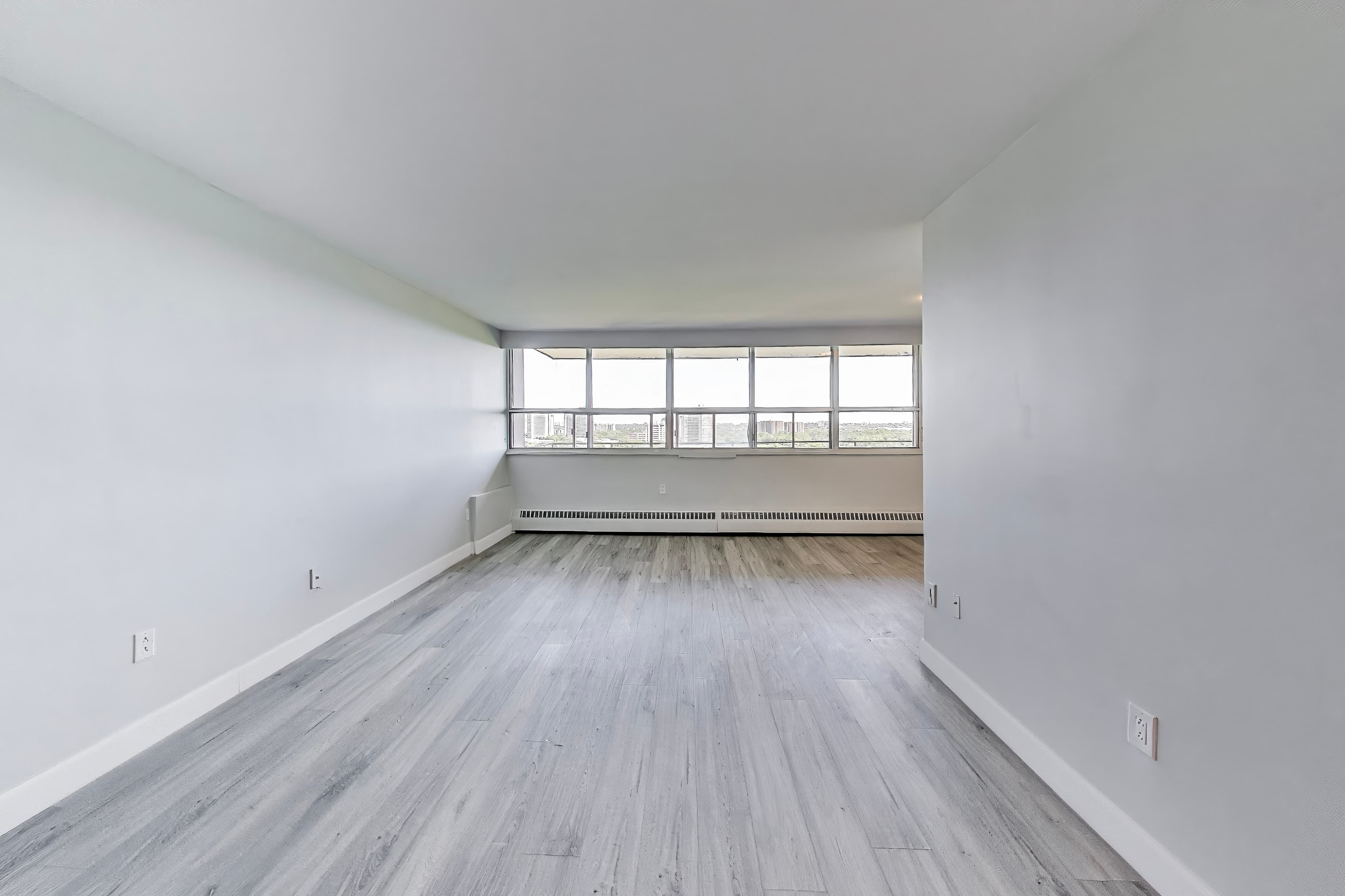 Centennial Tower - Photo 14