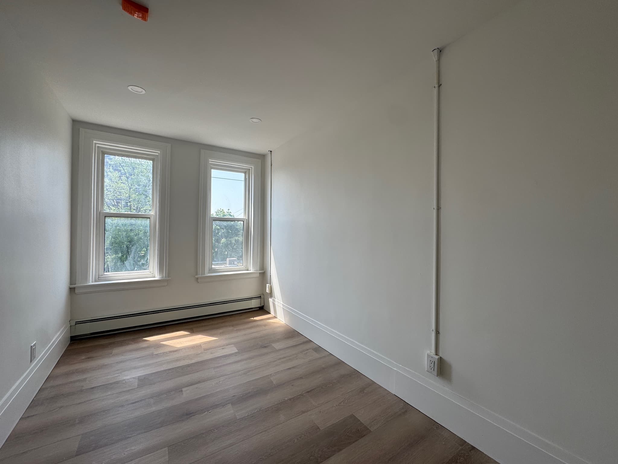 Whitehall Apartments — 15 - Photo 7