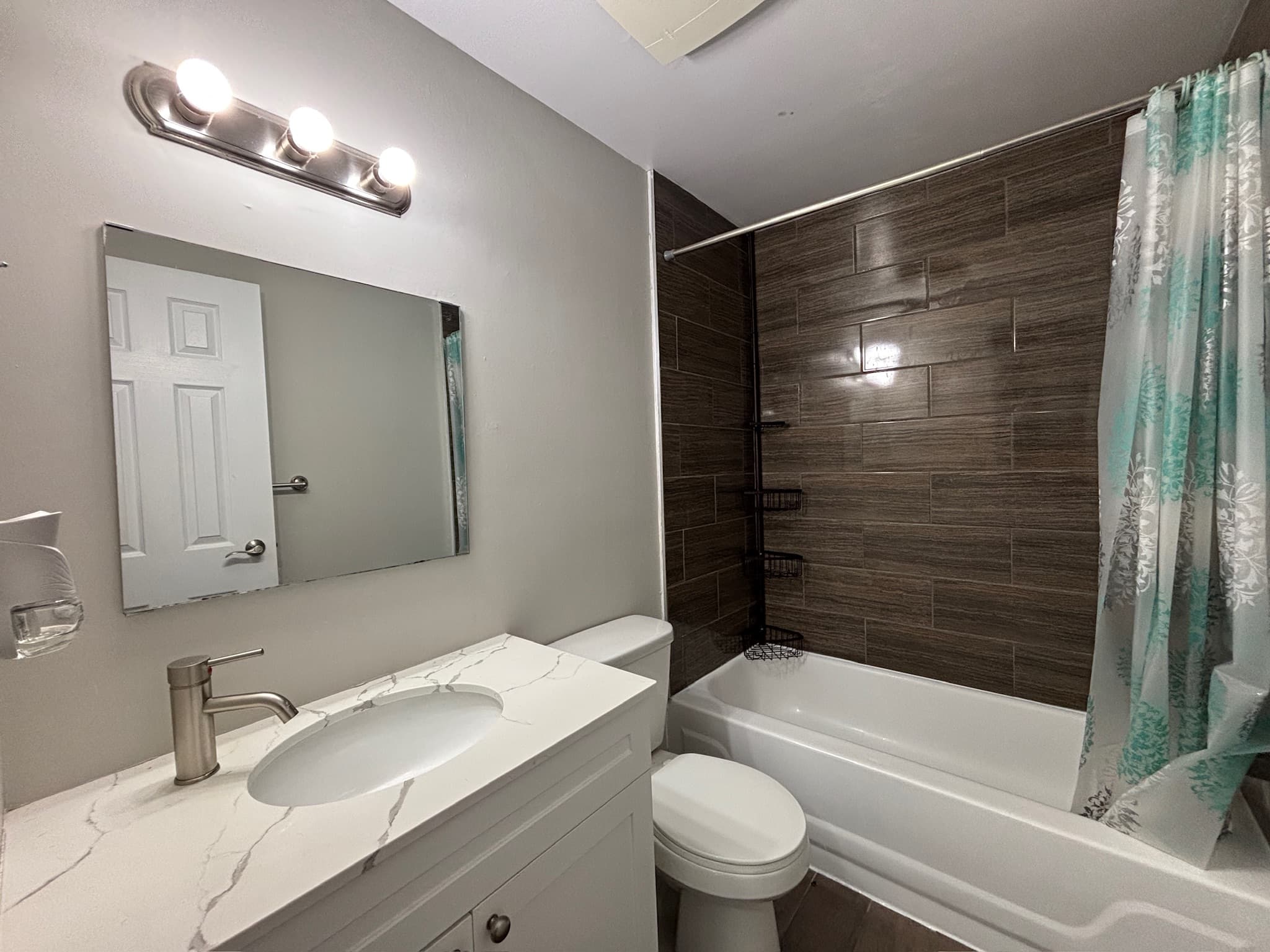 Whitehall Apartments — A01 - Photo 10