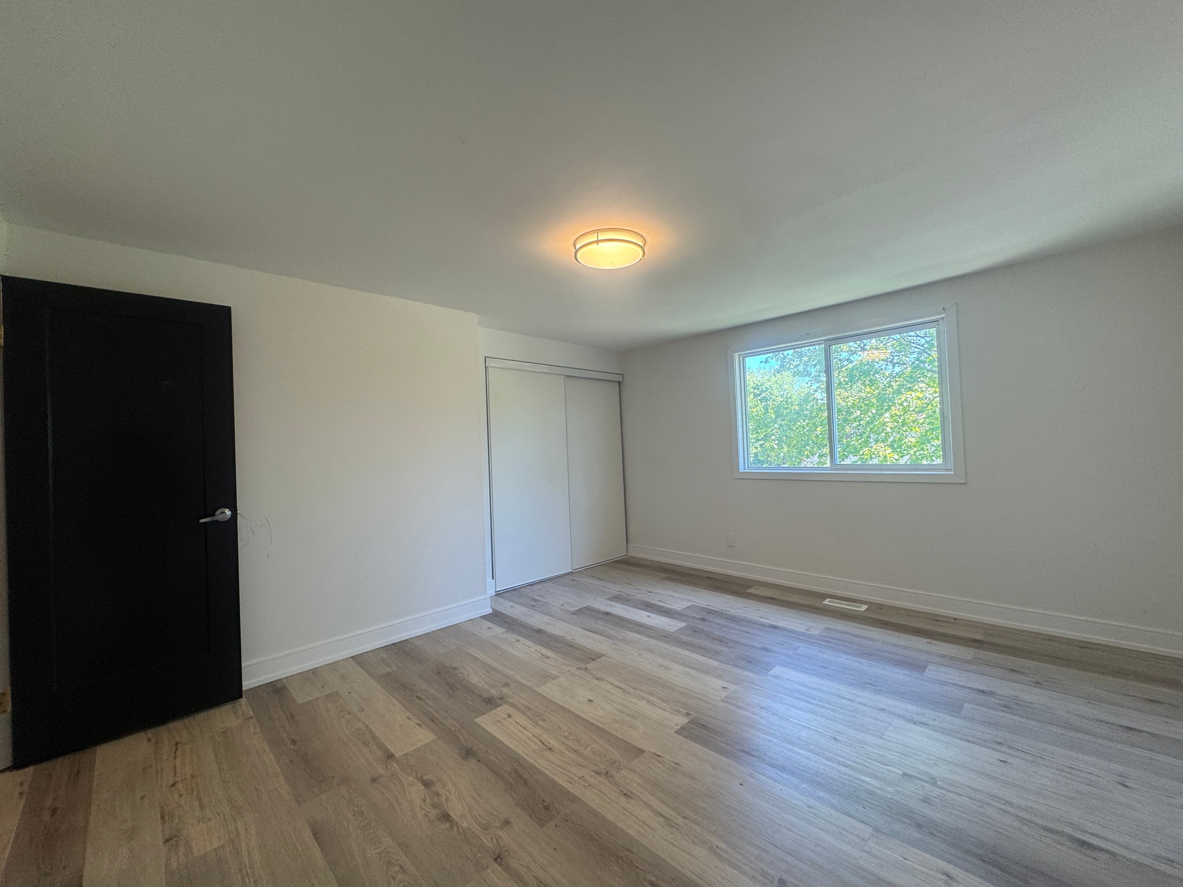 Whitehall Apartments — A01 - Photo 14