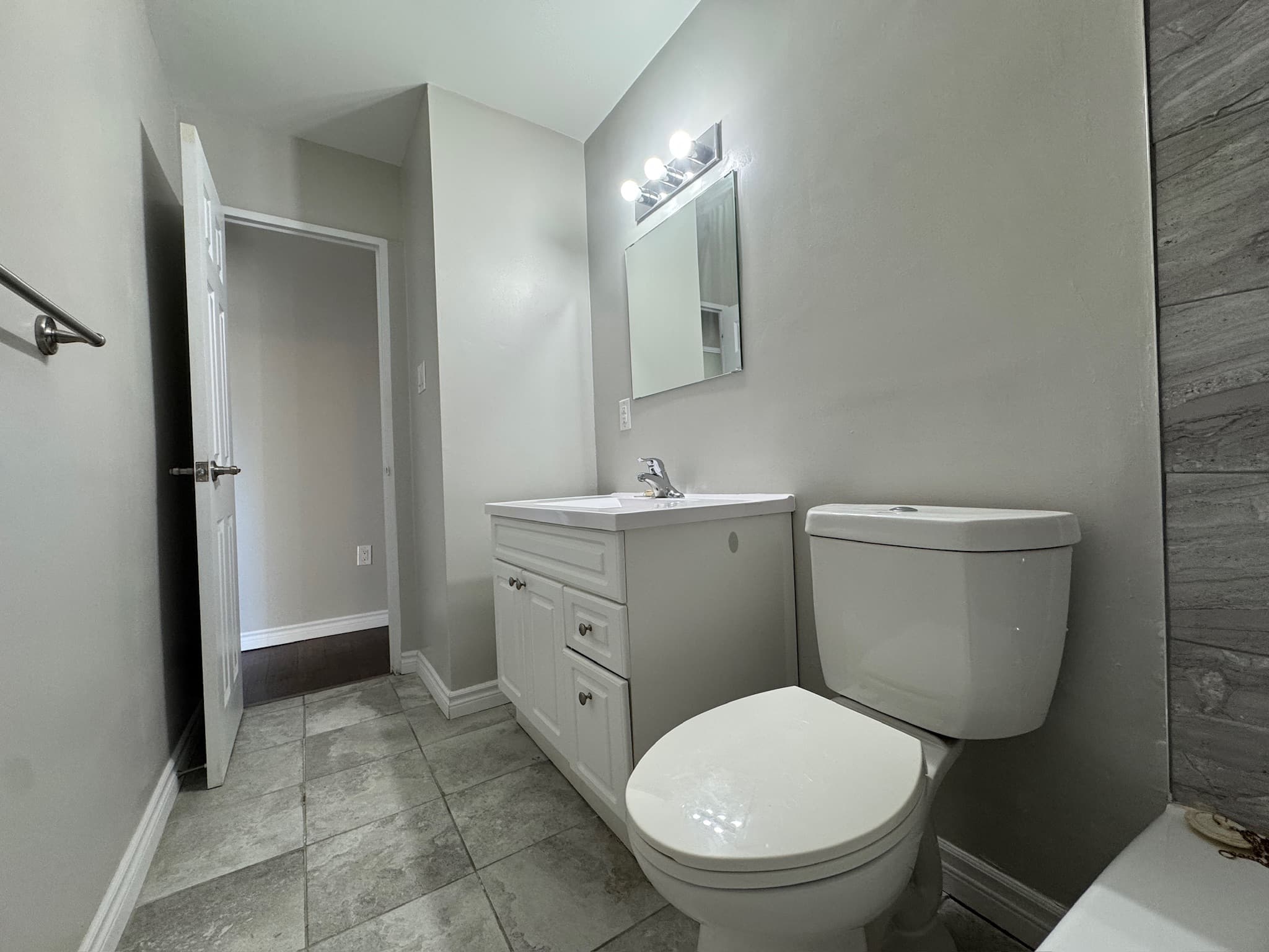 Whitehall Apartments — 14 - Photo 24