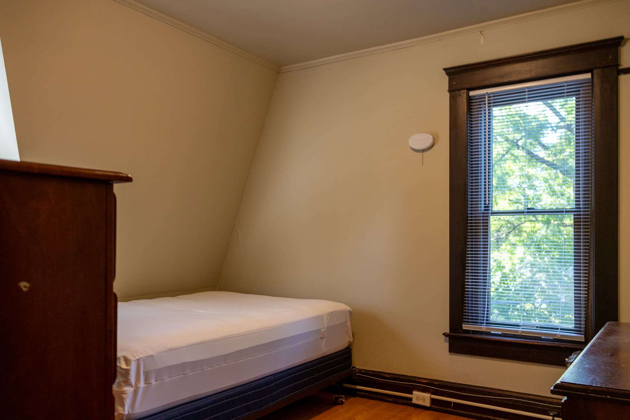 Investor’s Property Management — 5.5 Bedroom(s) and 2 Bathroom(s) - Photo 16