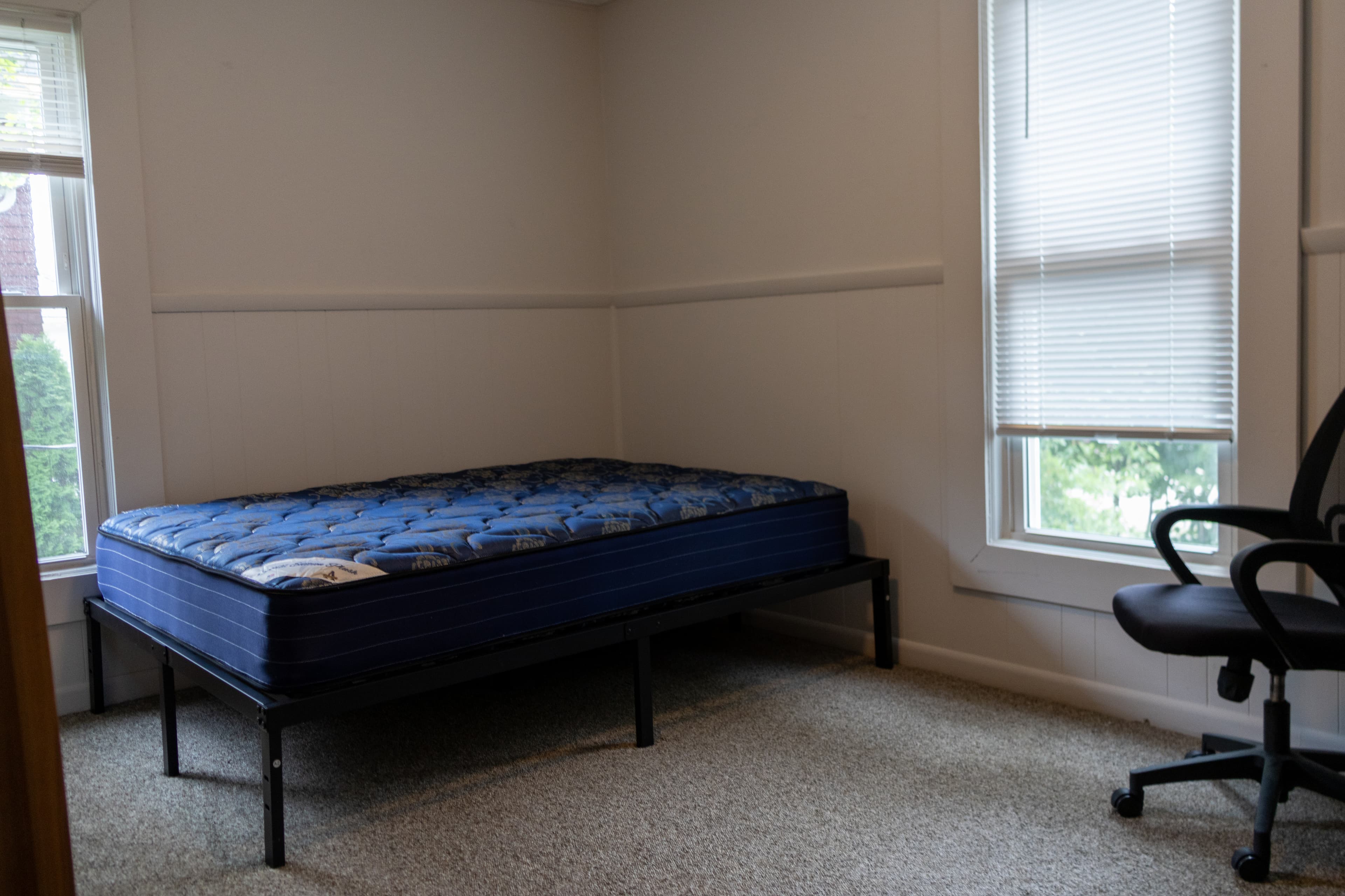 Investor’s Property Management — 5.5 Bedroom(s) and 3 Bathroom(s) - Photo 25
