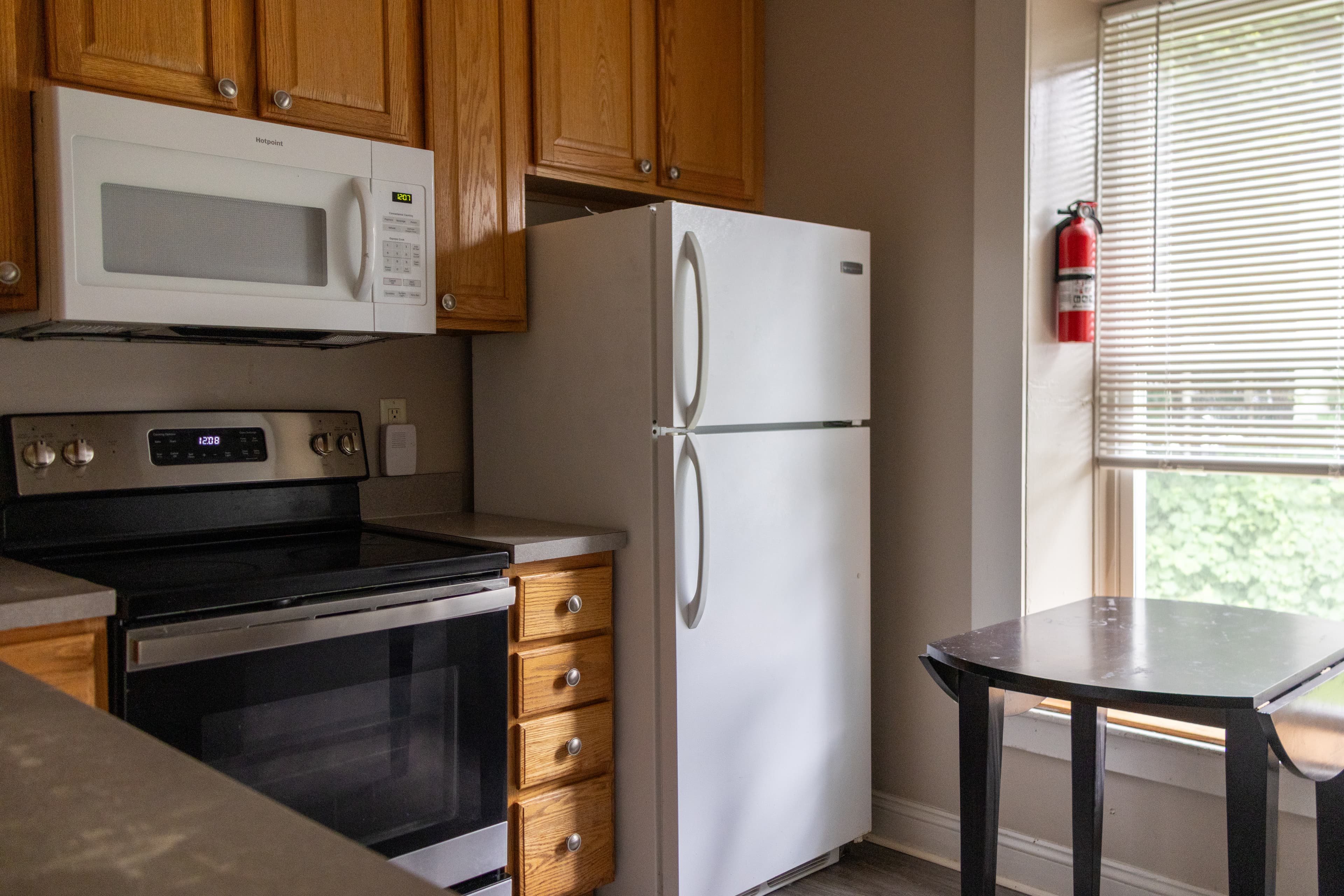 Investor’s Property Management — 5.5 Bedroom(s) and 3 Bathroom(s) - Photo 6