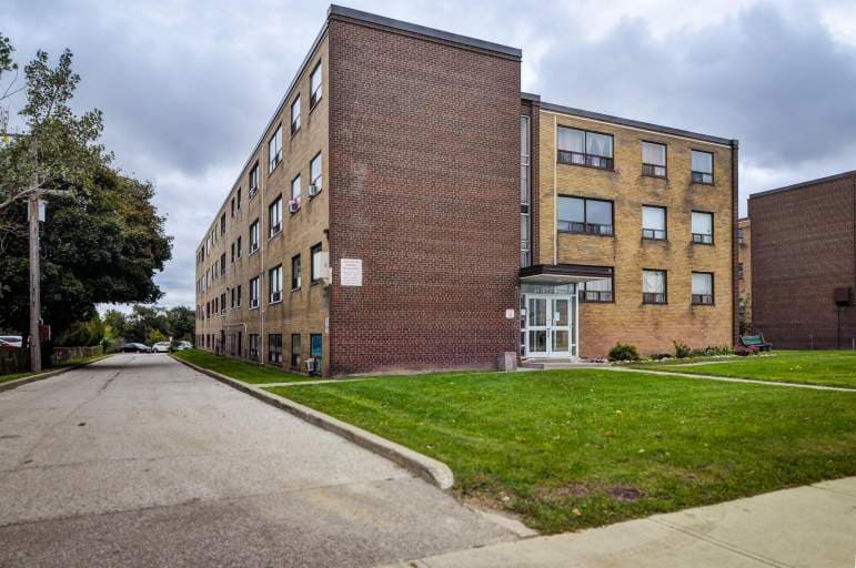 North44 Property Management — 1 Bedroom - Photo 1