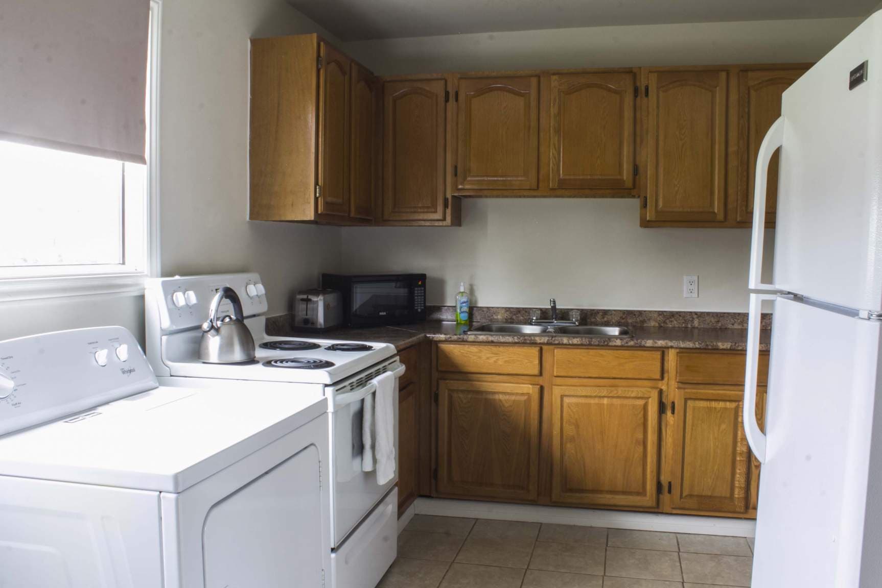 North44 Property Management — 3 Bedroom Corner - Photo 9