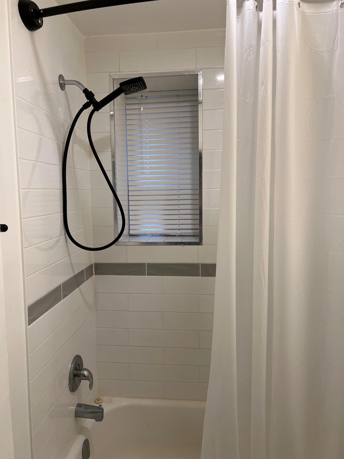 North44 Property Management — Bachelor + Den - Photo 28