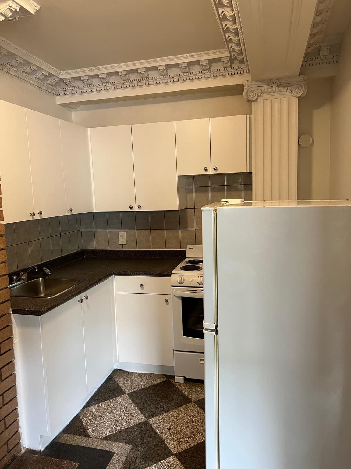 North44 Property Management — Bachelor + Den - Photo 33