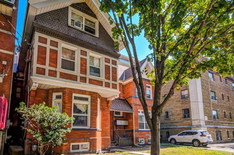 North44 Property Management — Bachelor