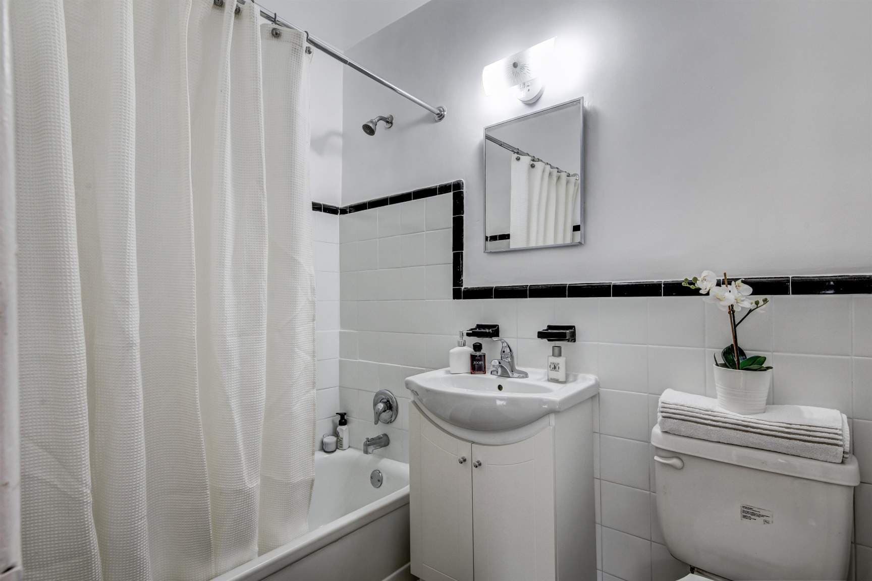 North44 Property Management — 2 Bedroom - Photo 17