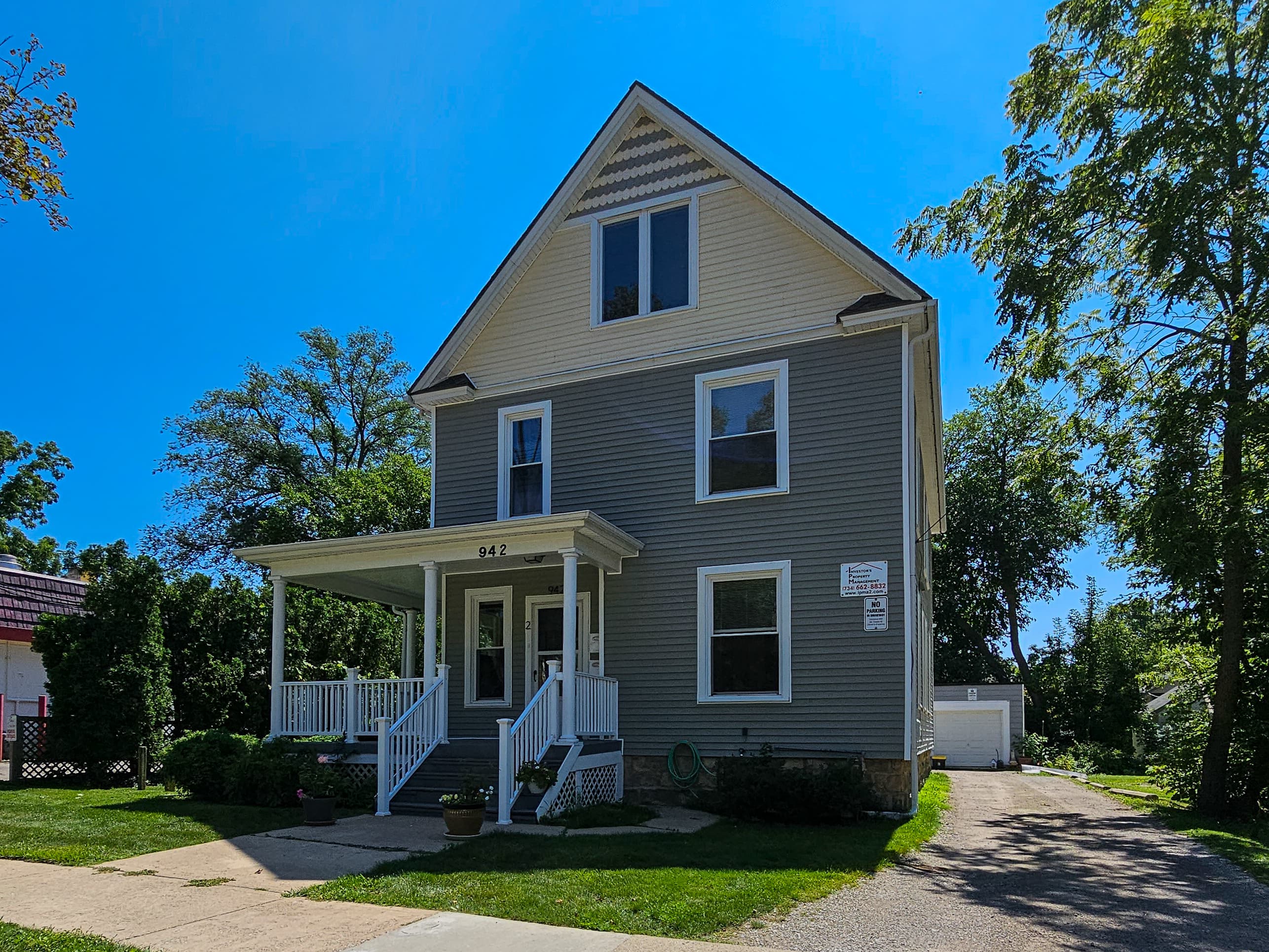 Investor’s Property Management — 5.5 Bedroom(s) and 3 Bathroom(s) - Photo 1