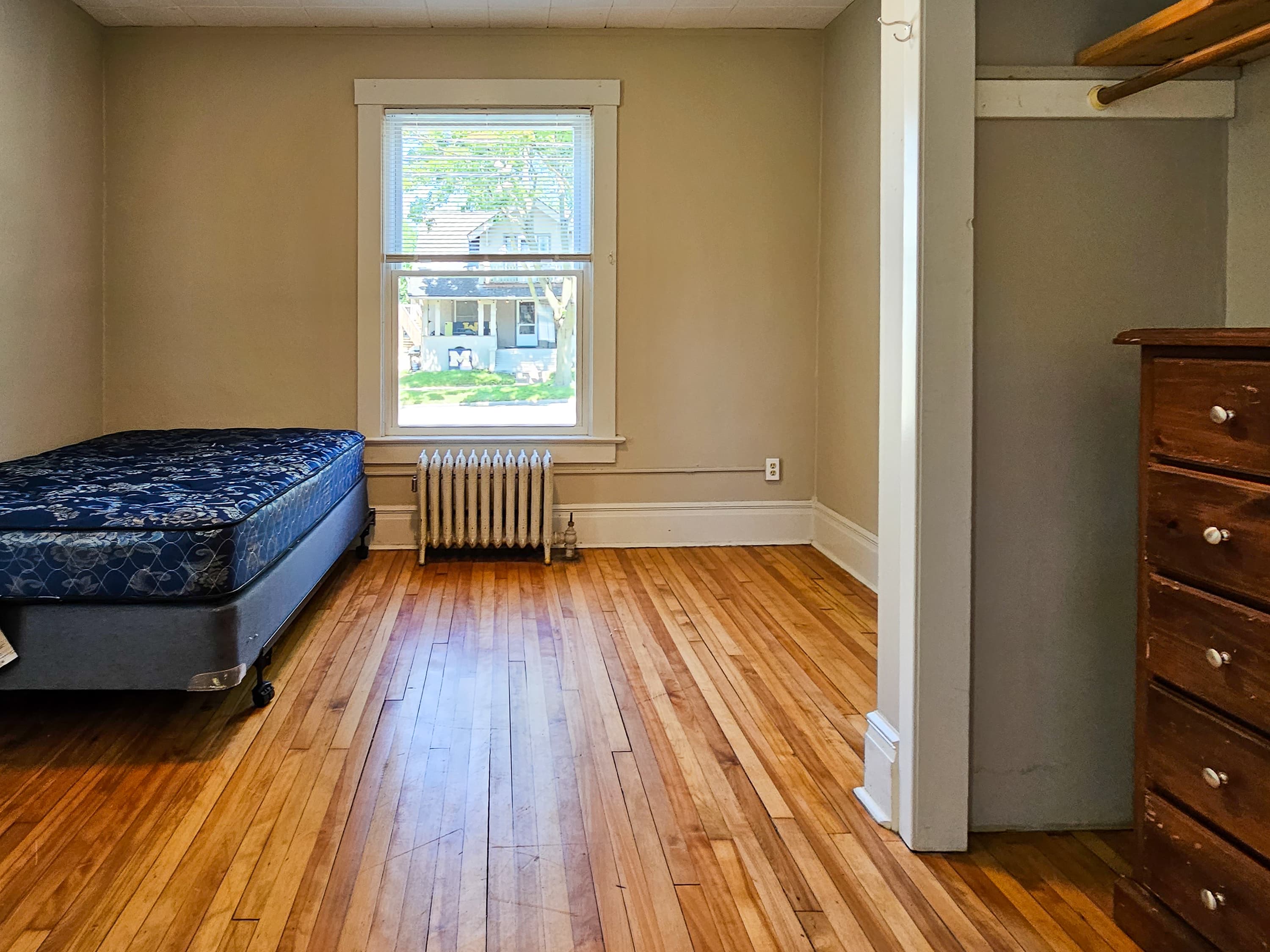 Investor’s Property Management — 5.5 Bedroom(s) and 3 Bathroom(s) - Photo 7