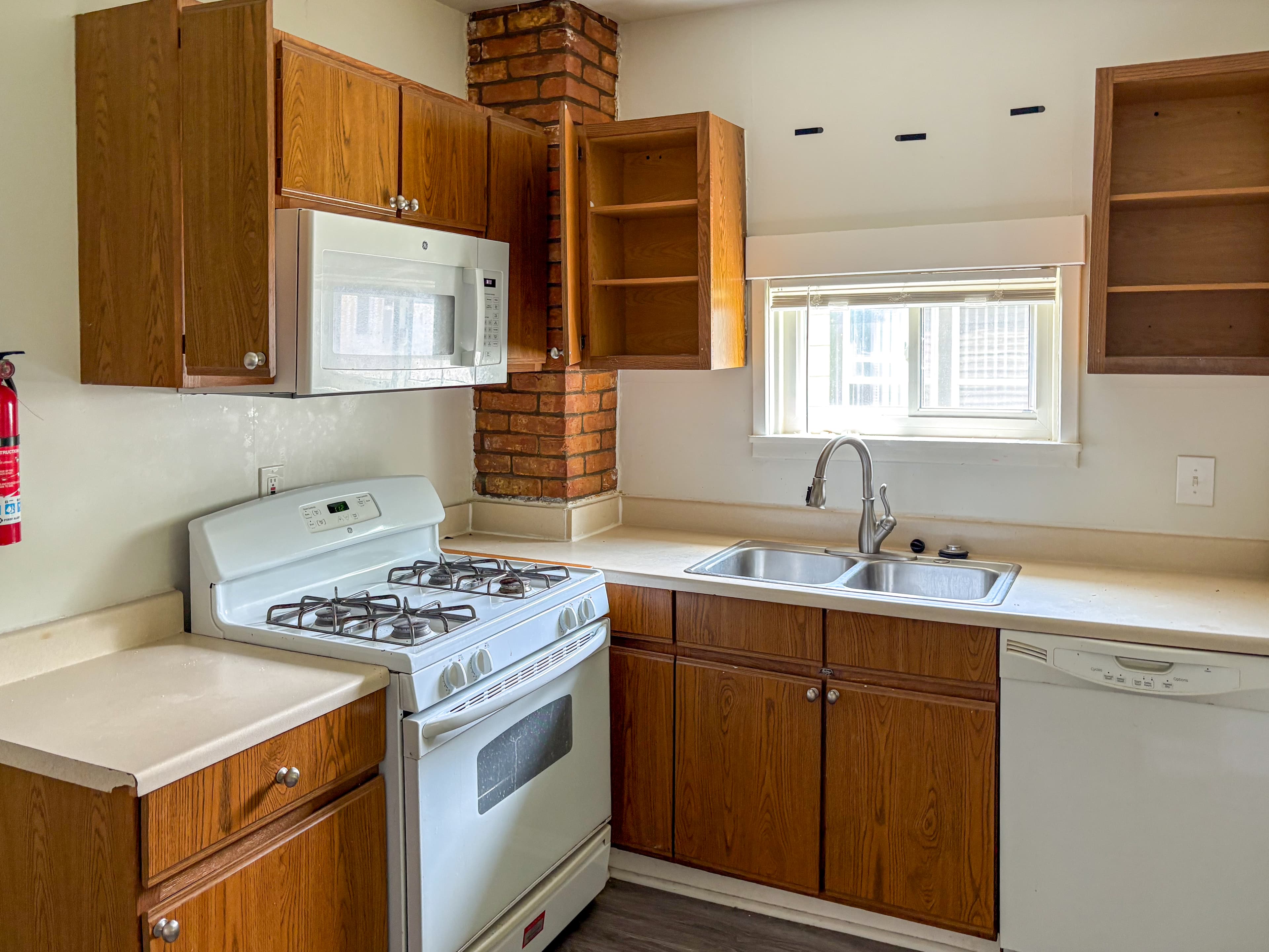 Investor’s Property Management - Photo 9