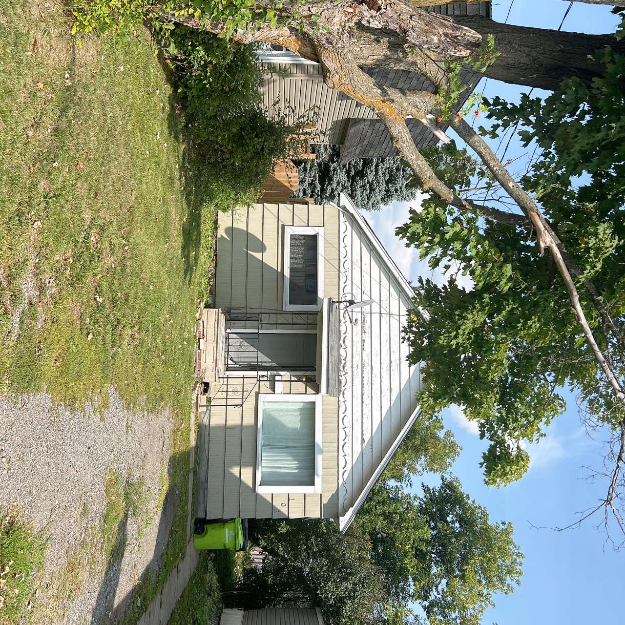 Avanew — 2 Bedroom(s) and 1 Bathroom(s)