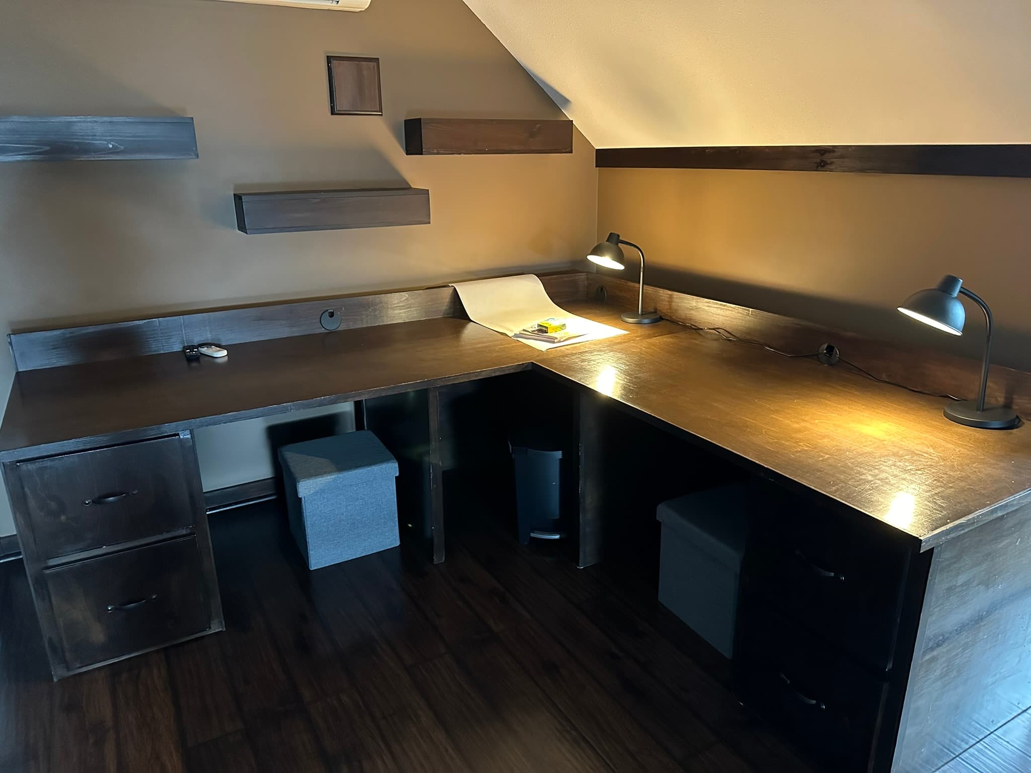 PropertyGuys.com — 4 Bedroom(s) and 2.5 Bathroom(s) - Photo 35