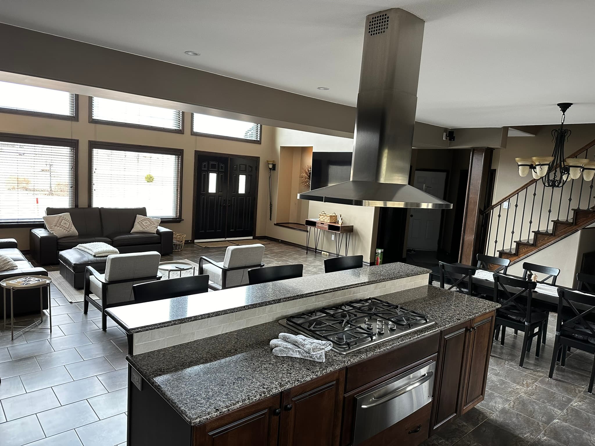 PropertyGuys.com — 4 Bedroom(s) and 2.5 Bathroom(s) - Photo 15