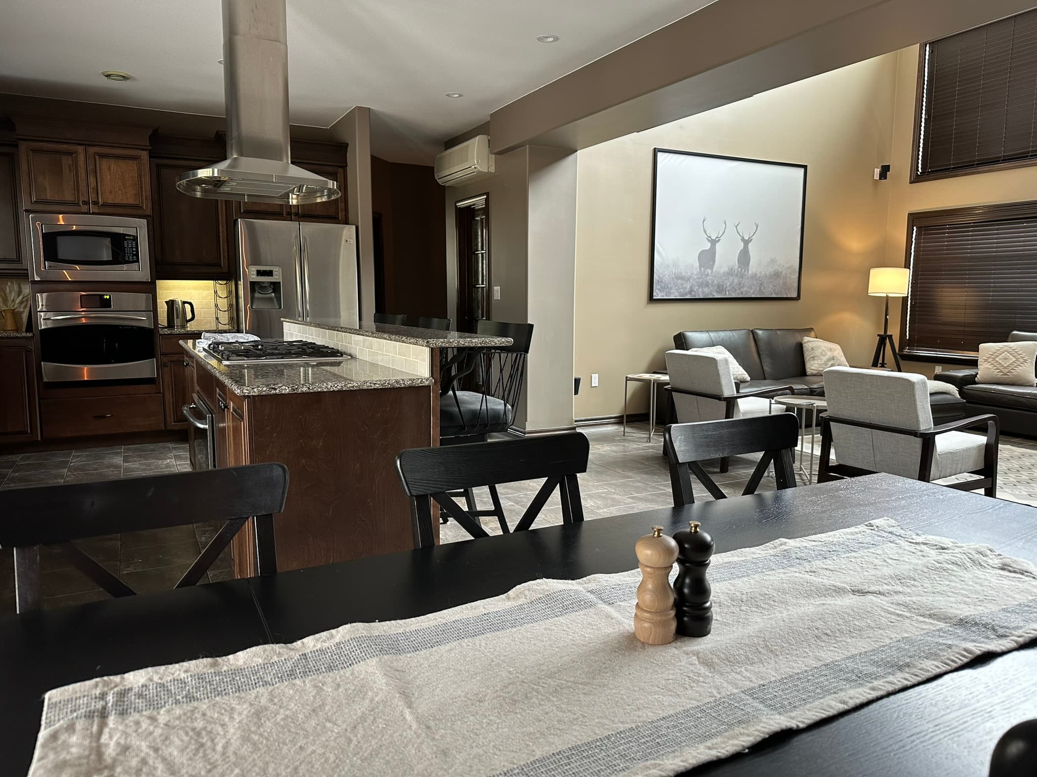 PropertyGuys.com — 4 Bedroom(s) and 2.5 Bathroom(s) - Photo 23