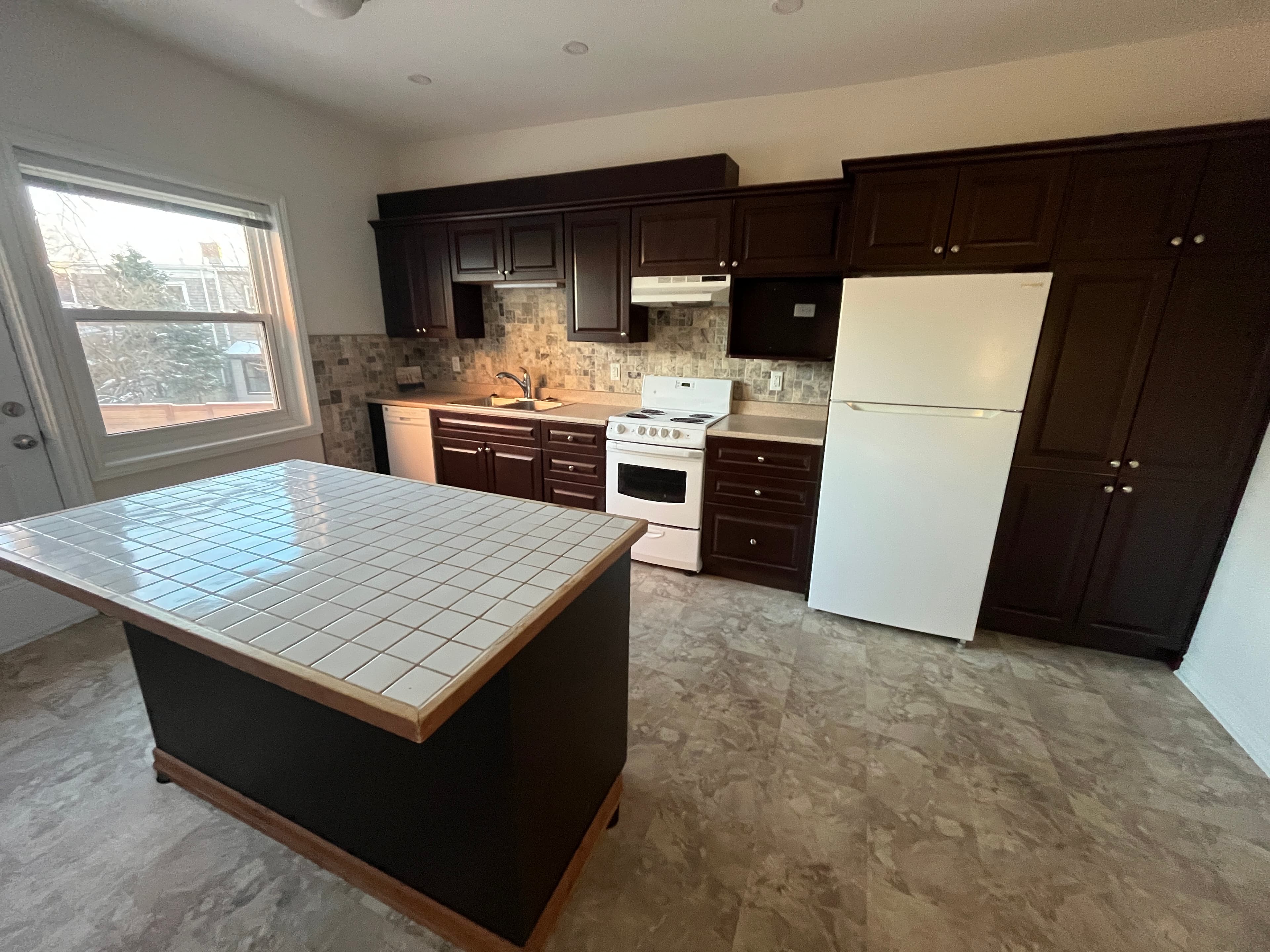Urchin Property Management Inc. — 2 - Photo 4