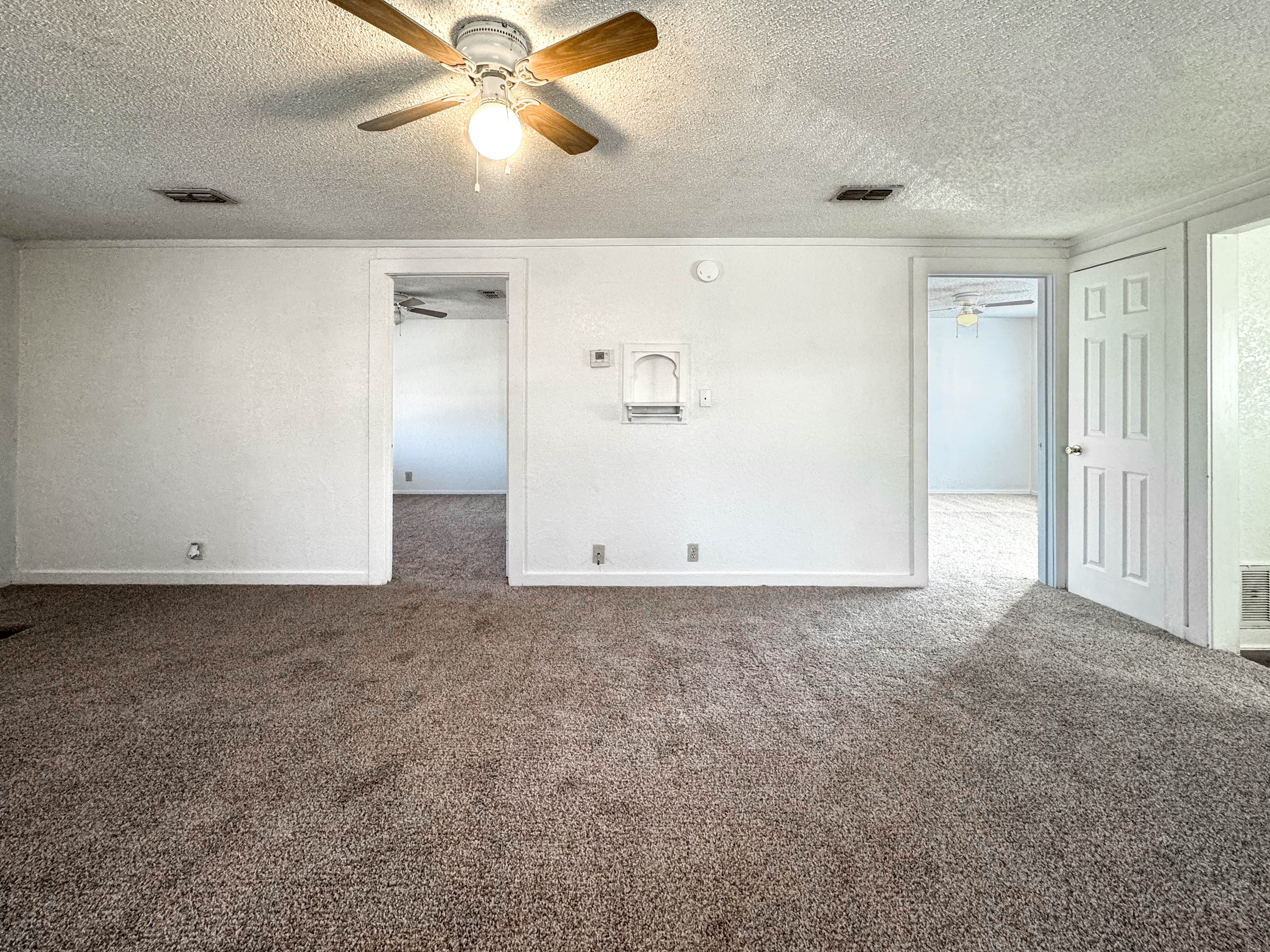 Scott Brown Properties — Elm Place Apartments - Photo 5