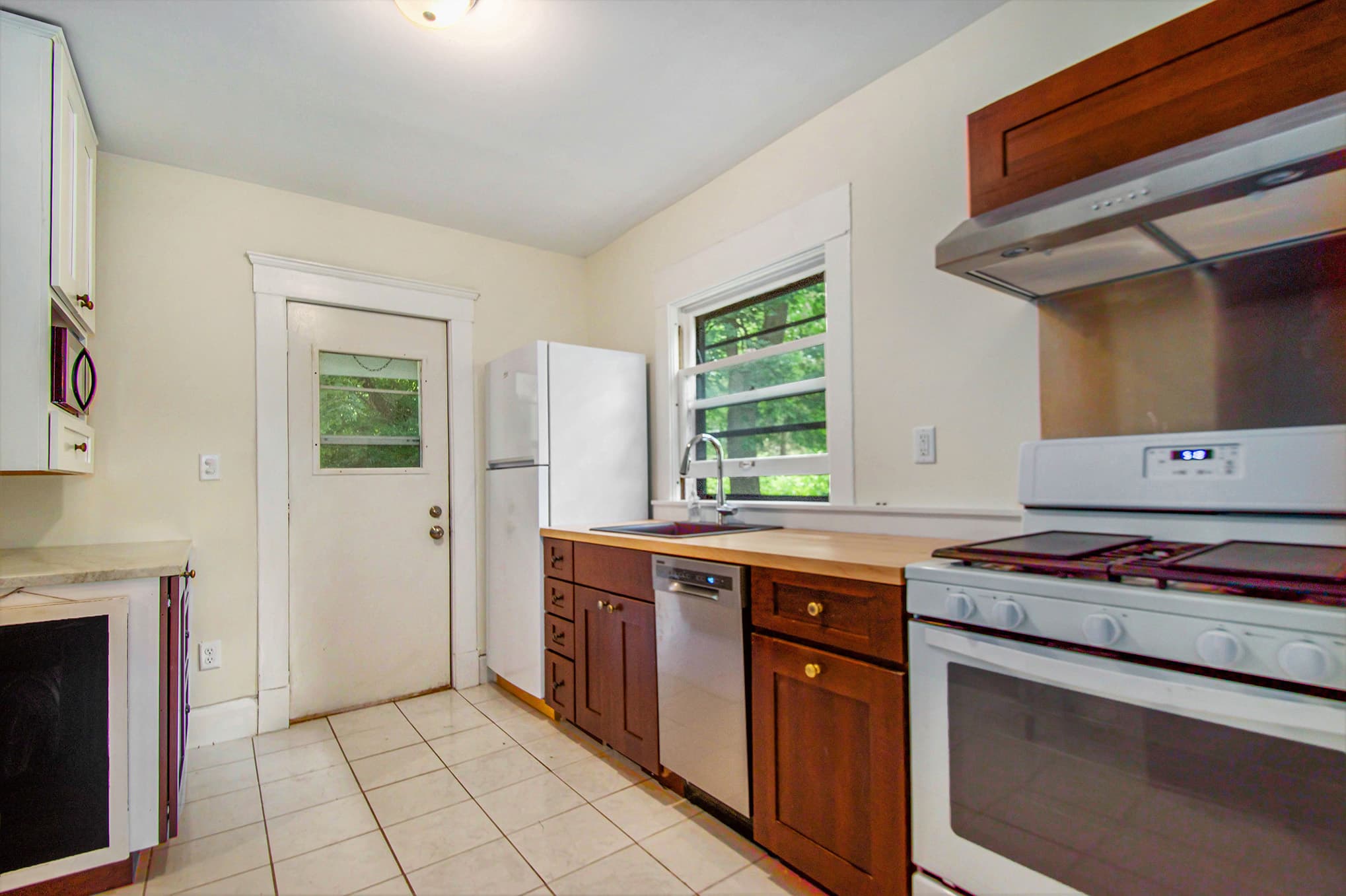 Investor’s Property Management - Photo 8