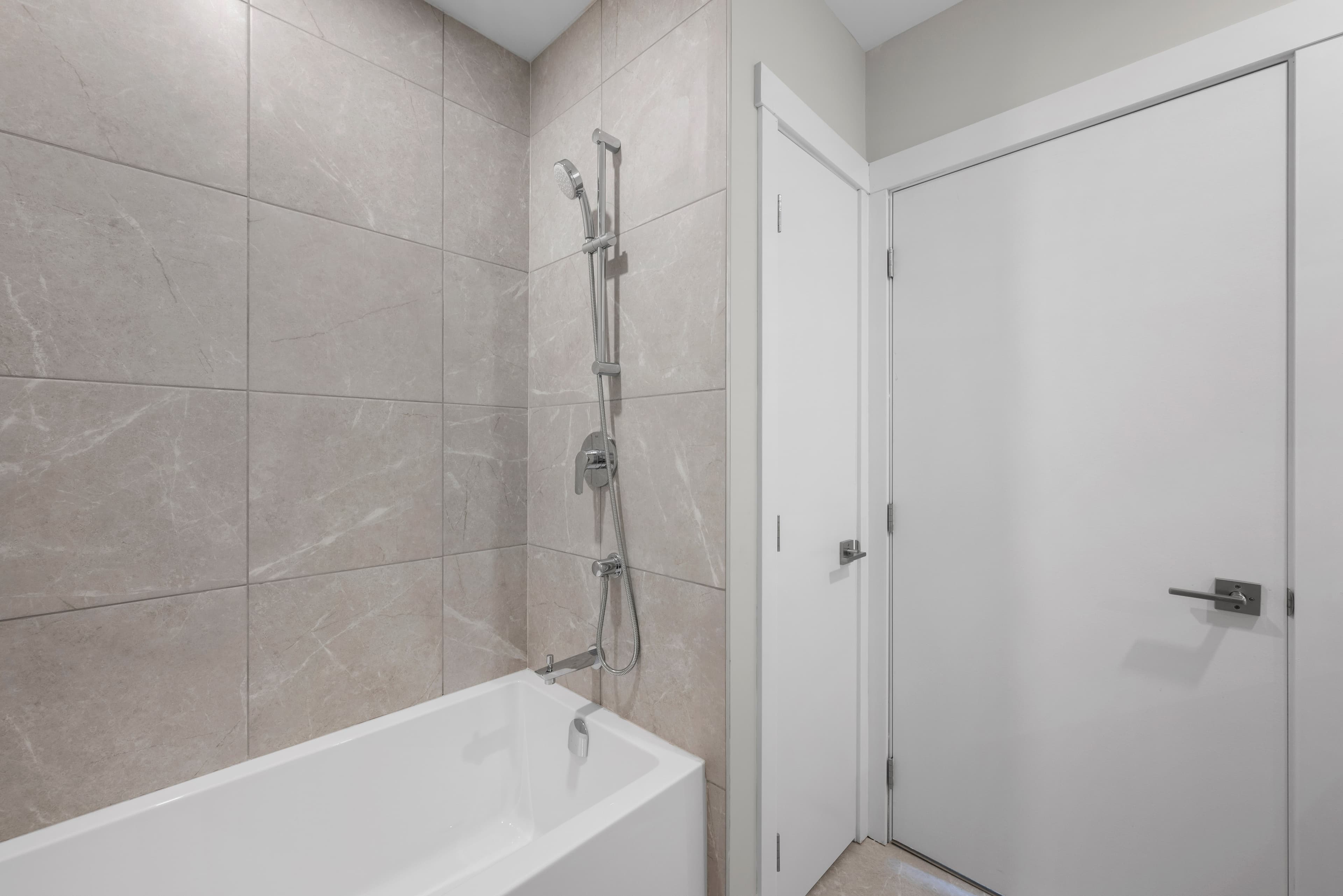Buzz Property Management — 2 Bed - Plan A2 - Photo 11