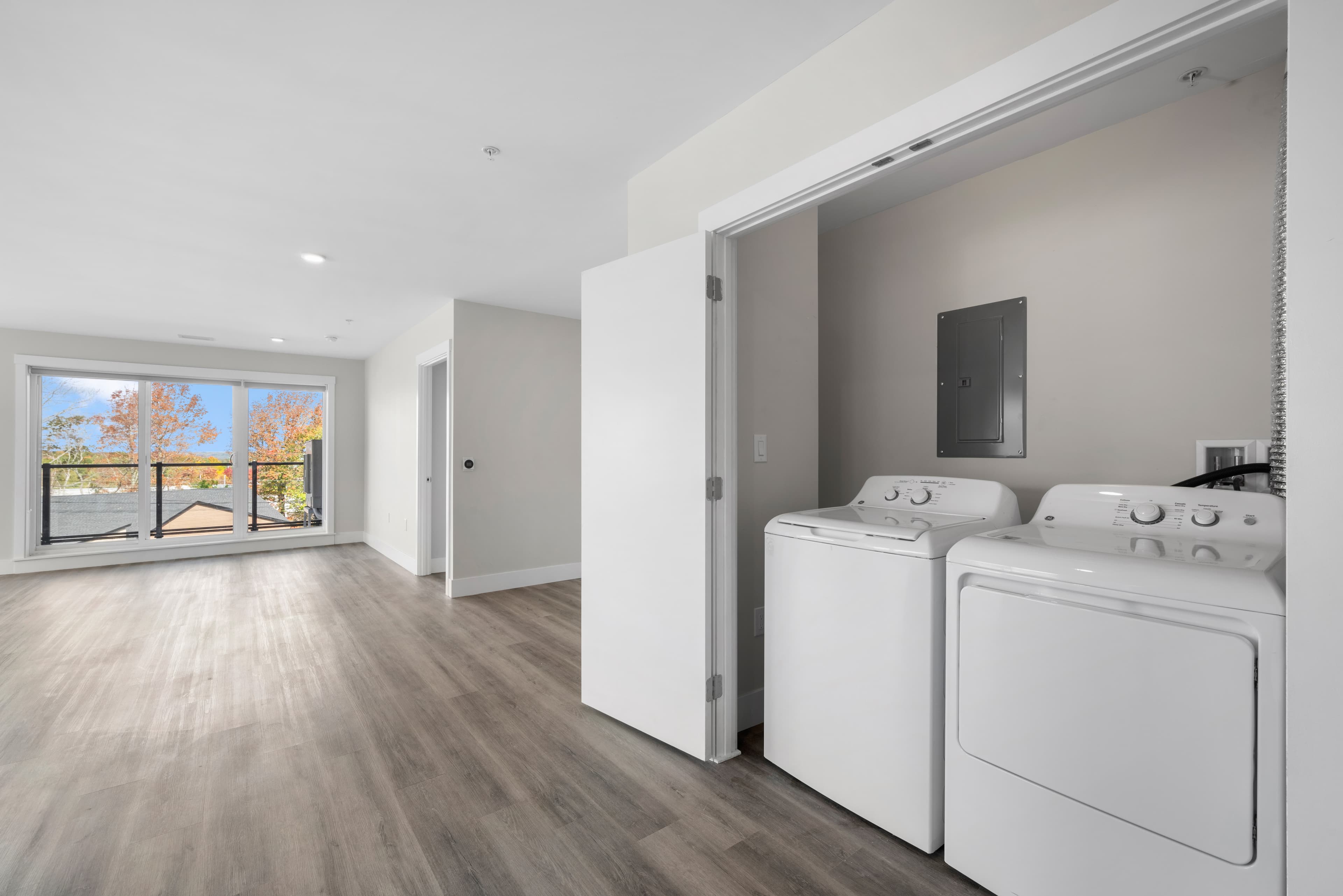 Buzz Property Management — 2 Bed - Plan A2 - Photo 19