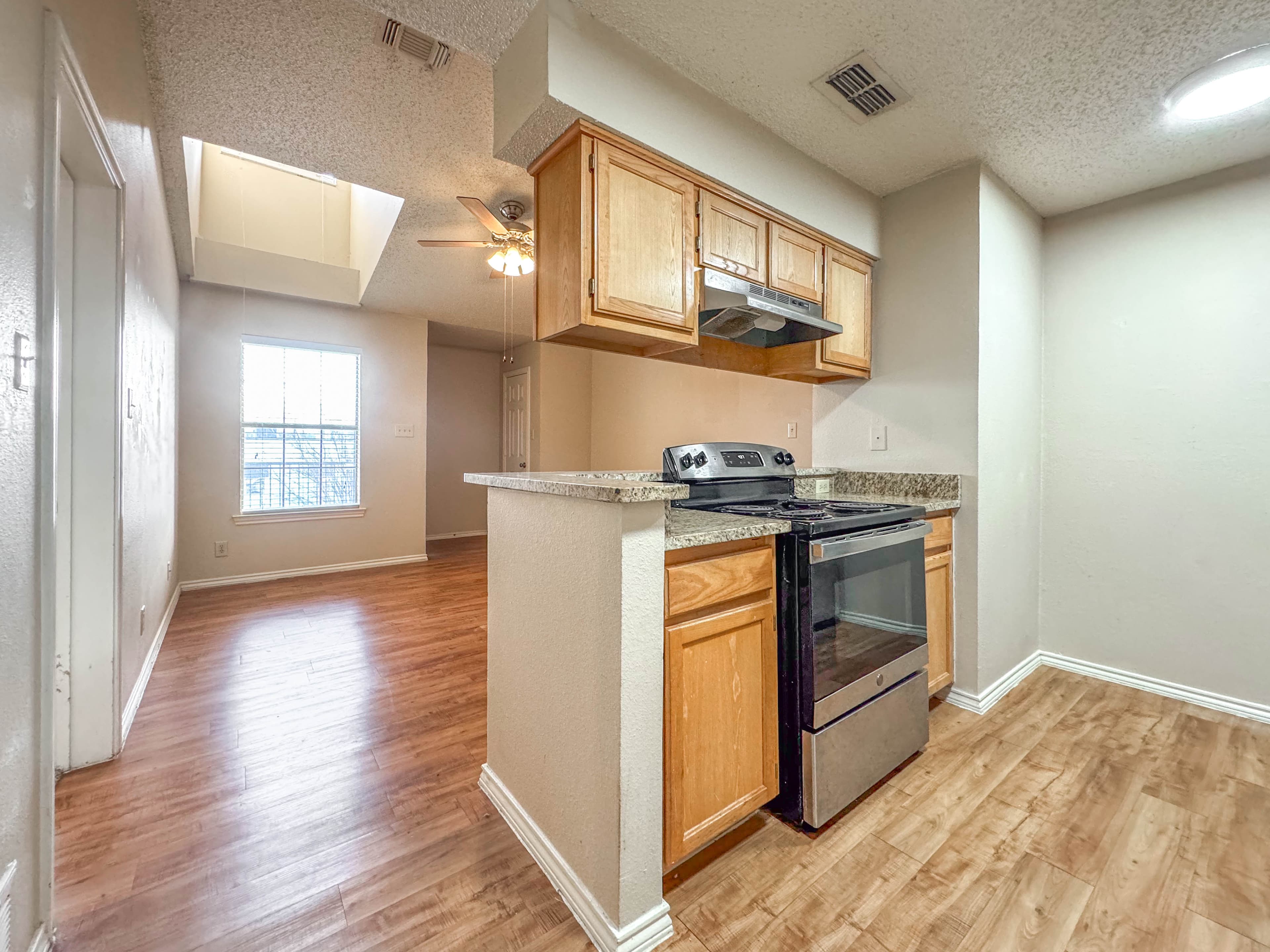 Scott Brown Properties — #106 - Photo 6