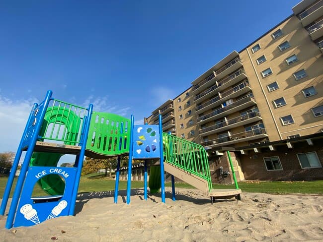 St Andrews Towers - Photo 26