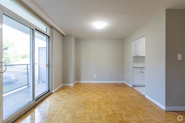 St Andrews Towers - Photo 12