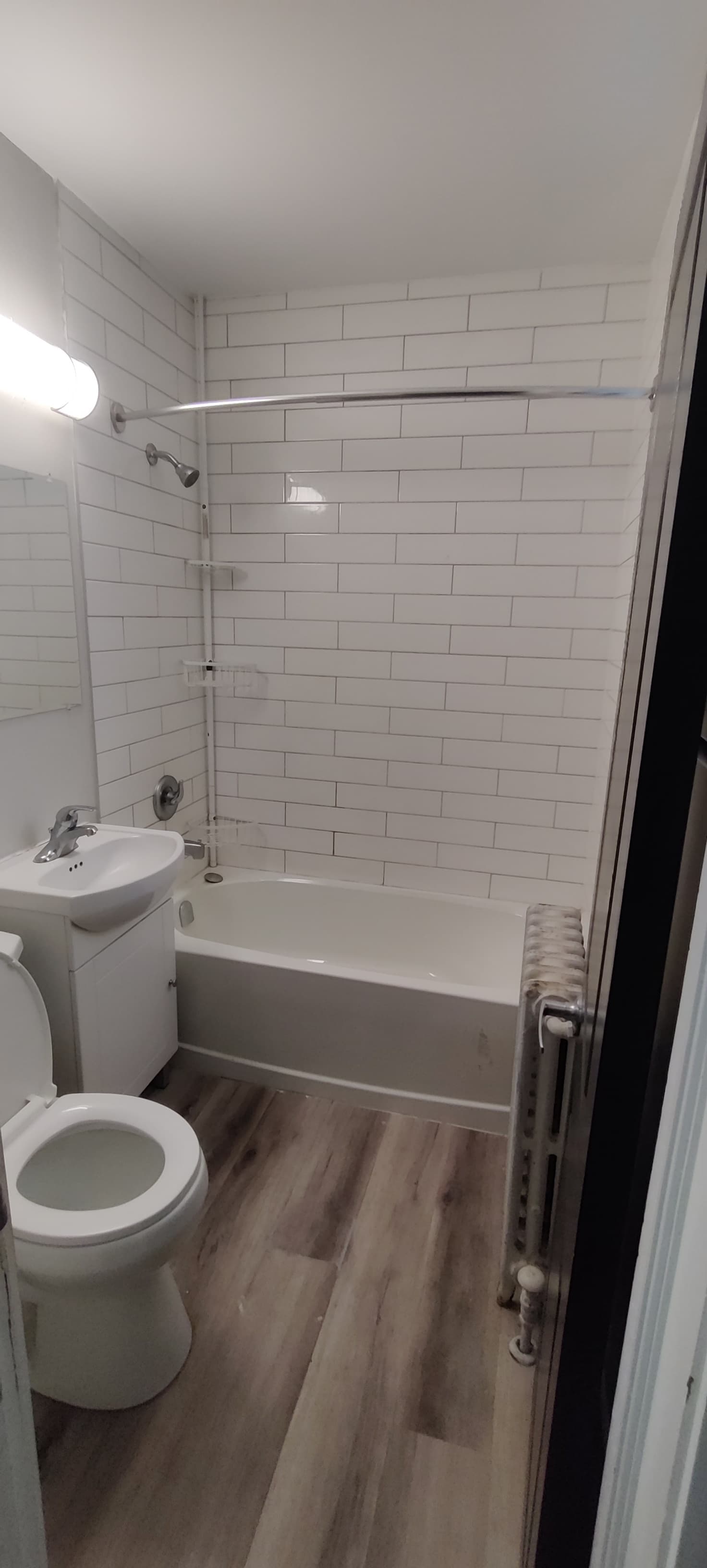 Whitehall Apartments - Photo 1